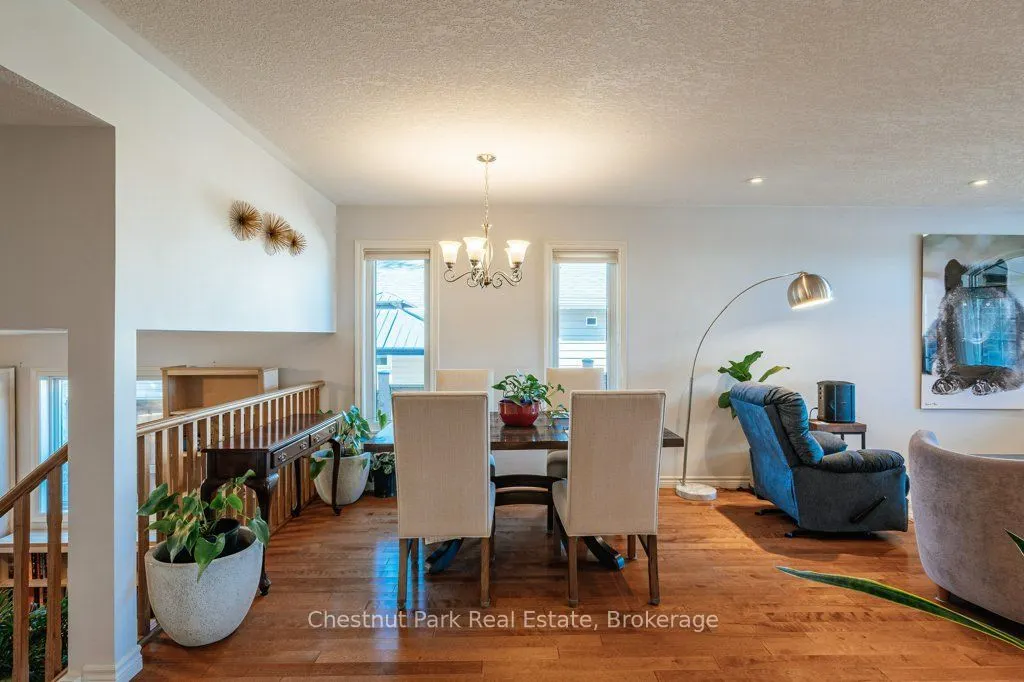 728 Elgin Street
