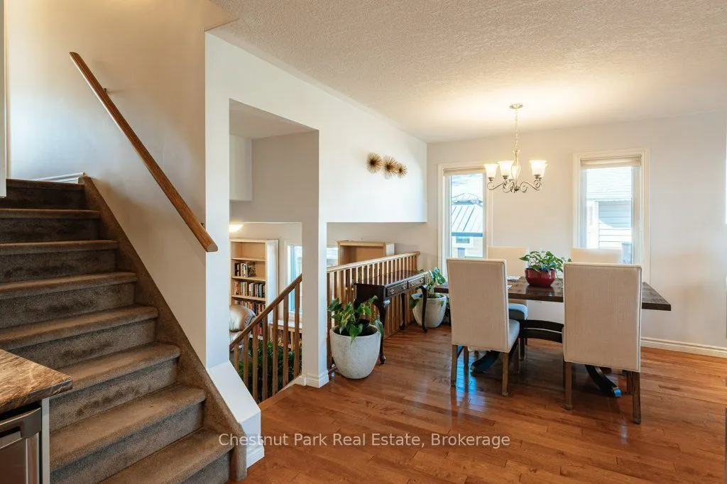 728 Elgin Street