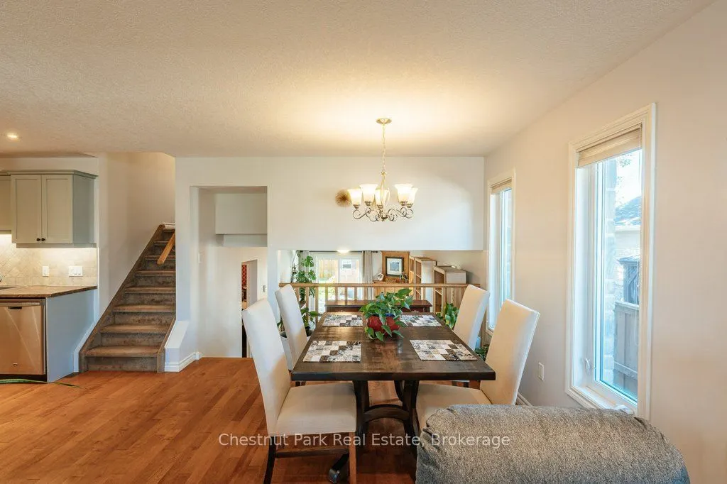 728 Elgin Street
