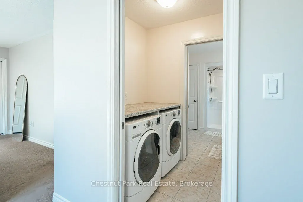 728 Elgin Street