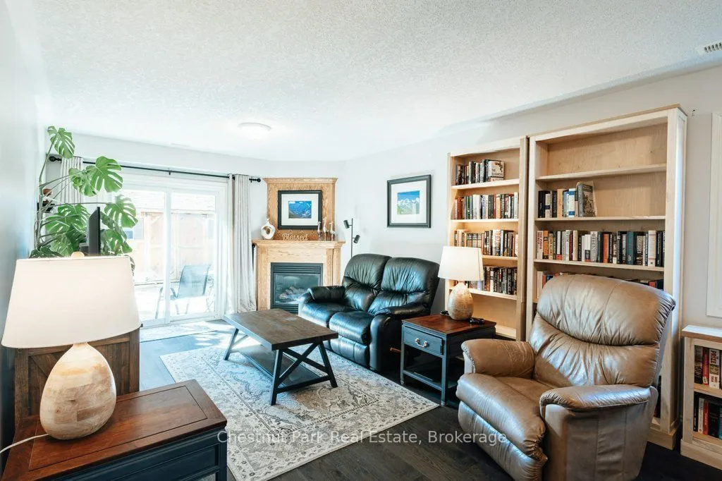728 Elgin Street
