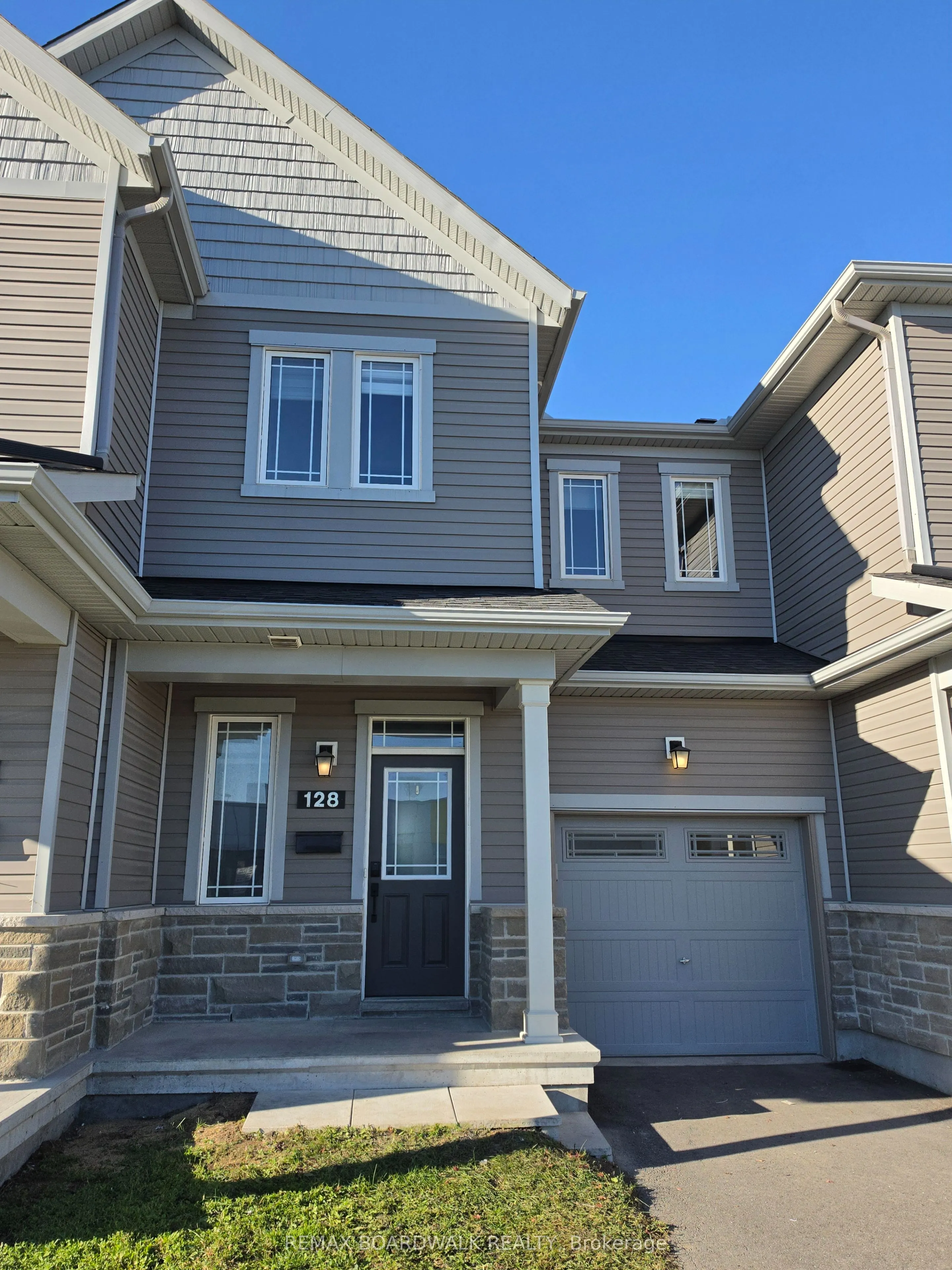 128 Main Halyard Lane