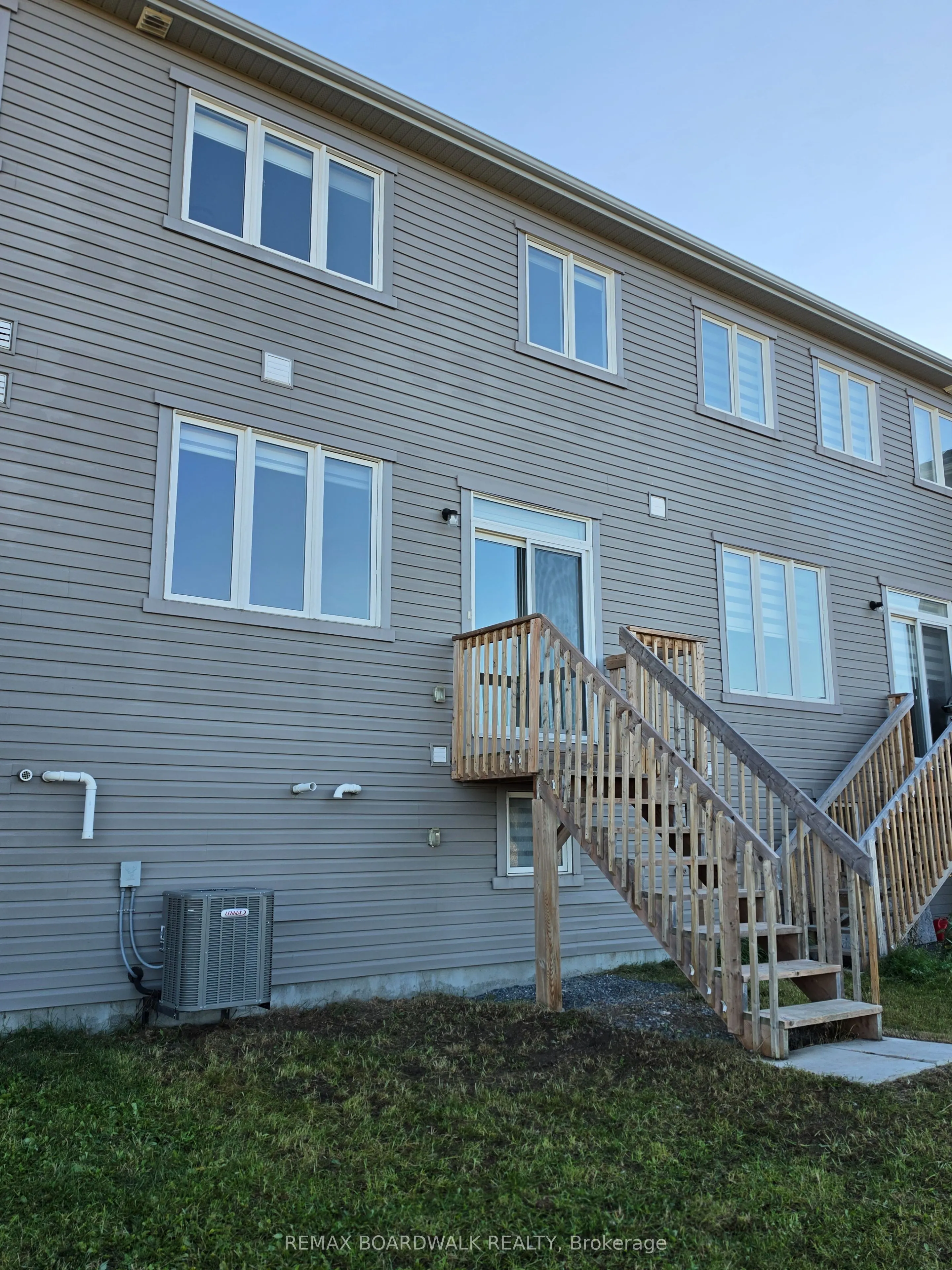 128 Main Halyard Lane