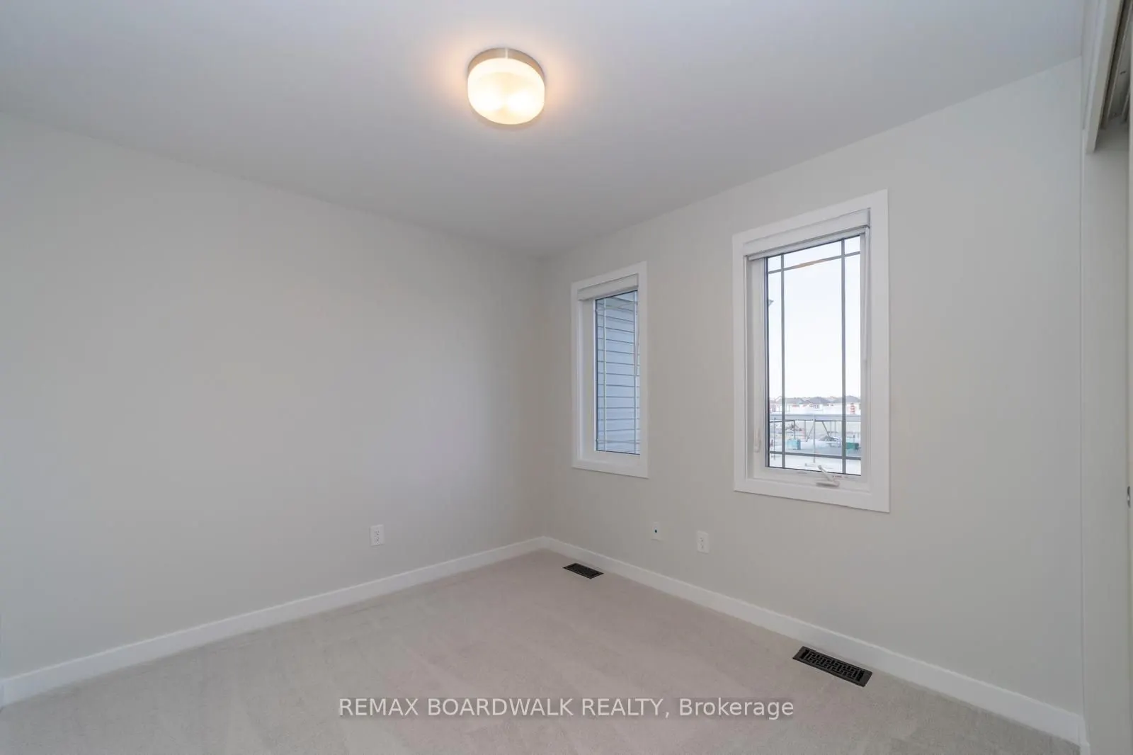128 Main Halyard Lane