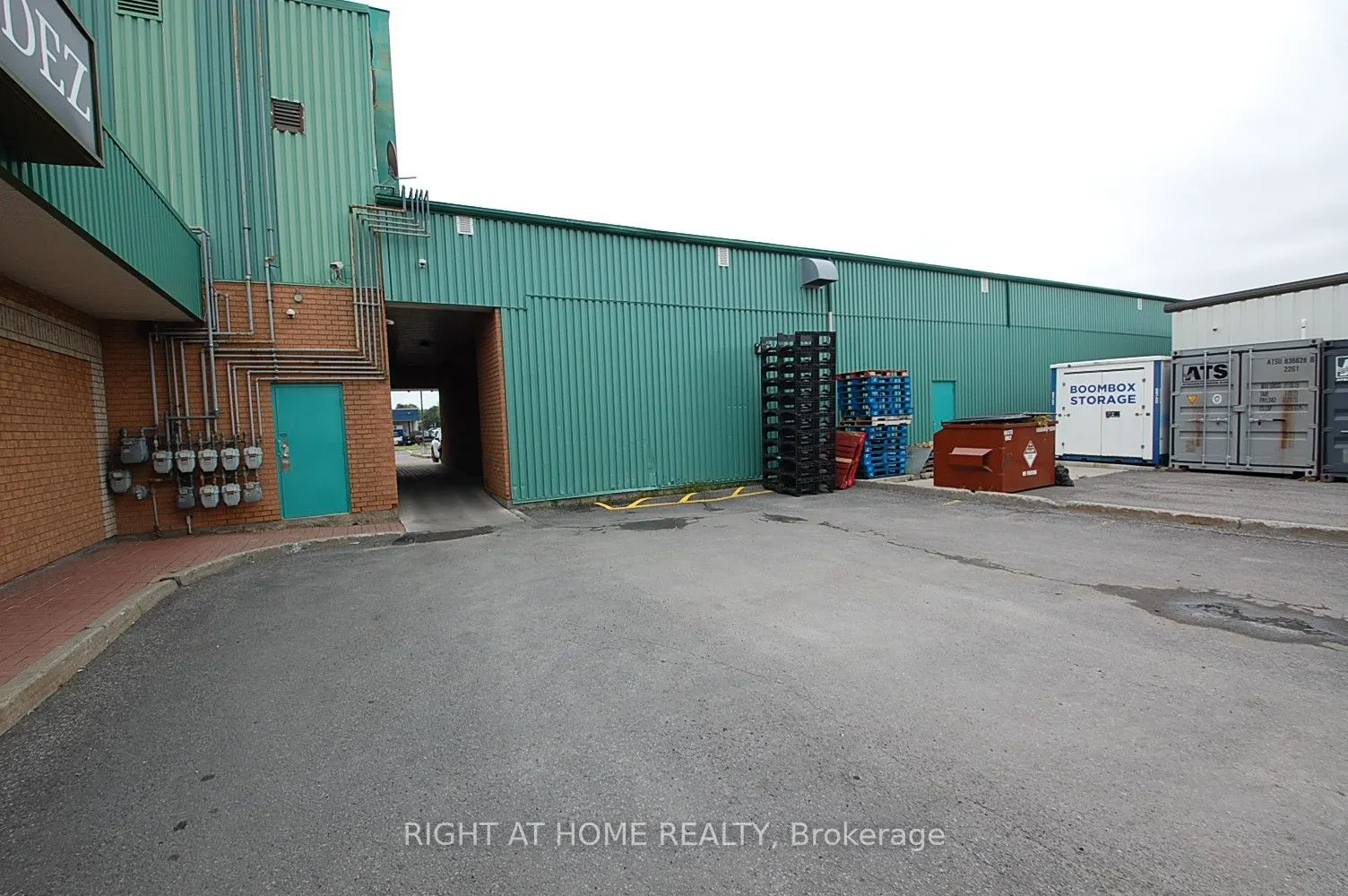 928 Laporte Street #160