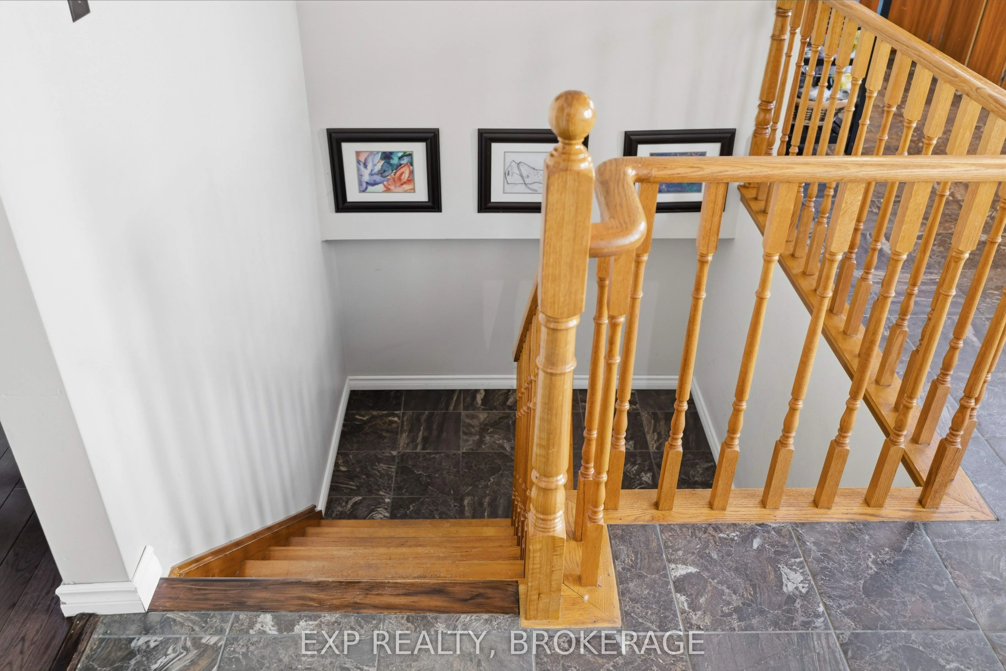 121 Butler Street E