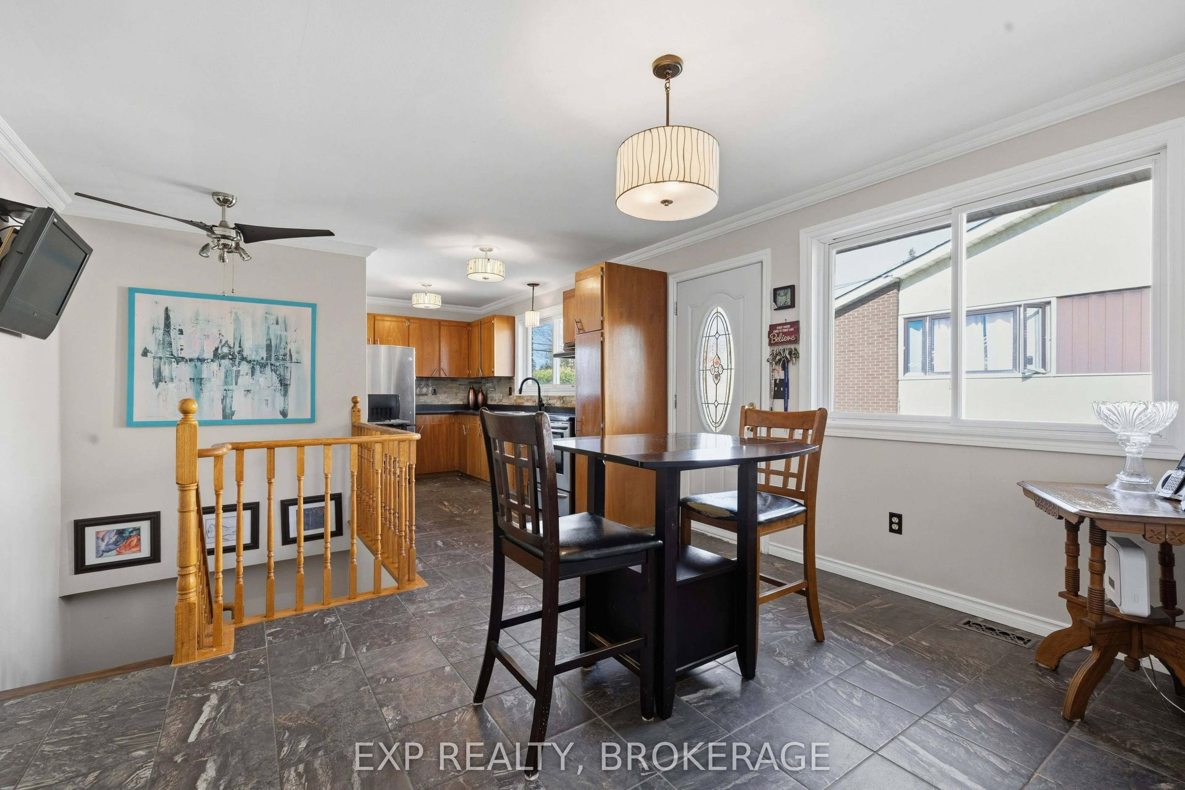 121 Butler Street E