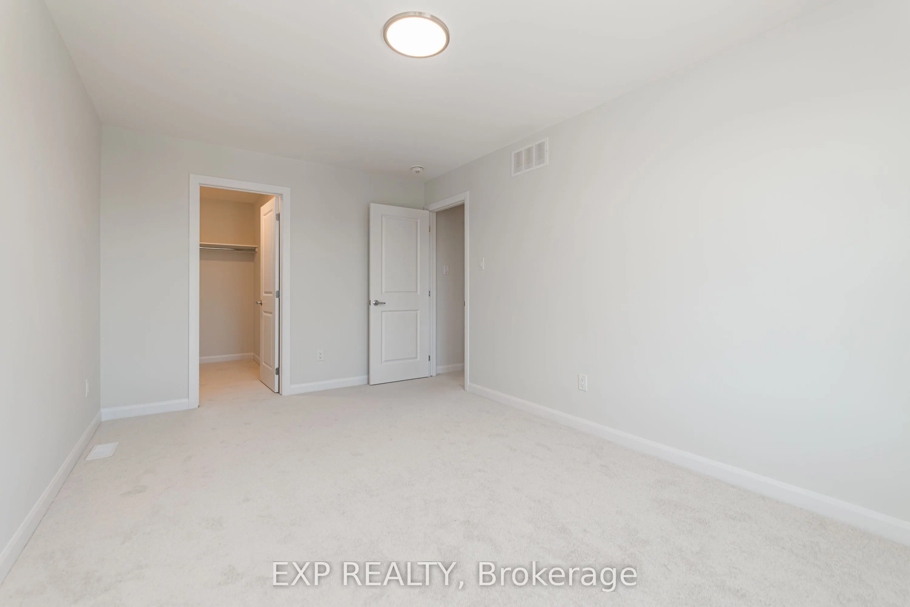 659 Moonglade Crescent