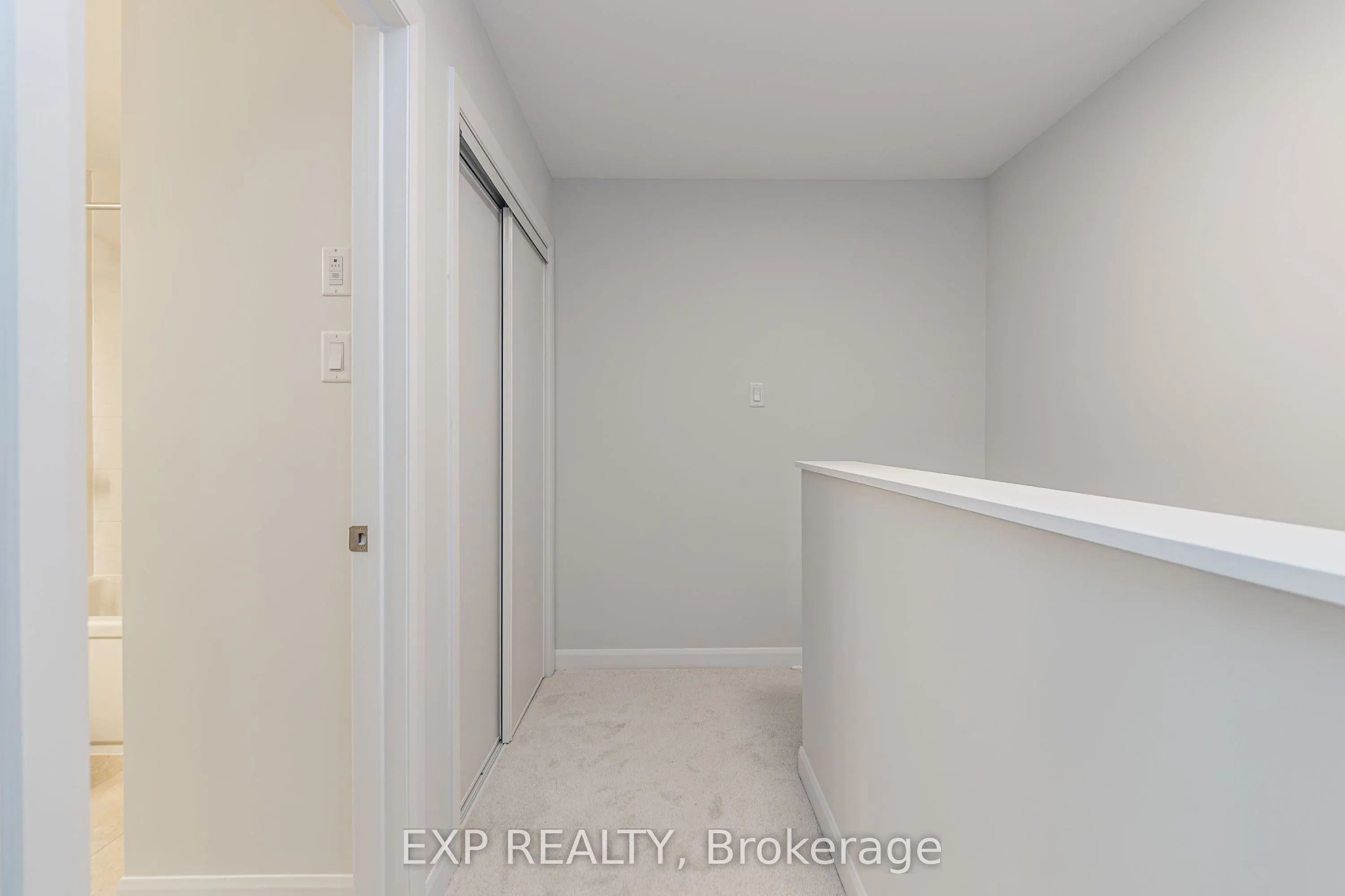 659 Moonglade Crescent