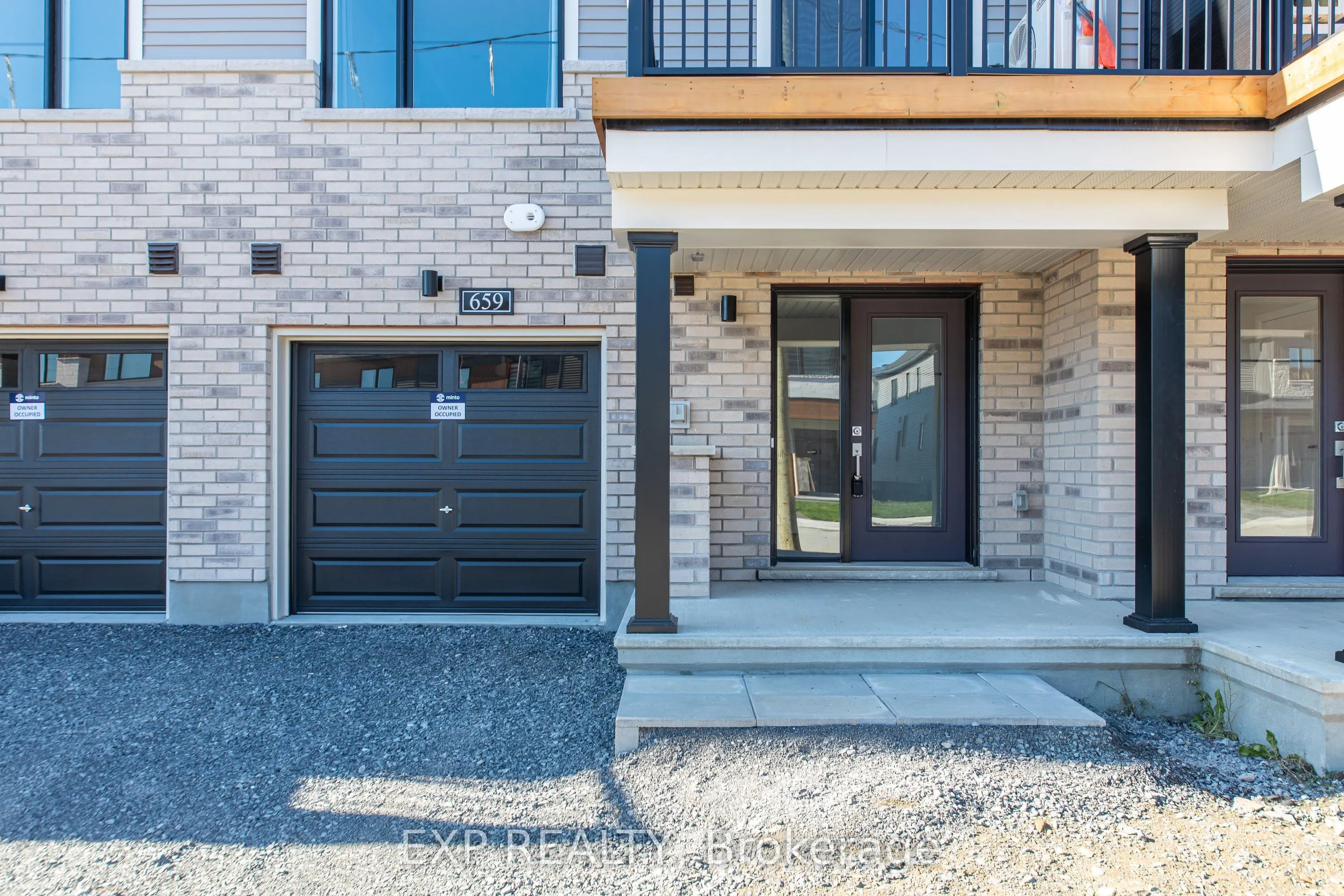 659 Moonglade Crescent
