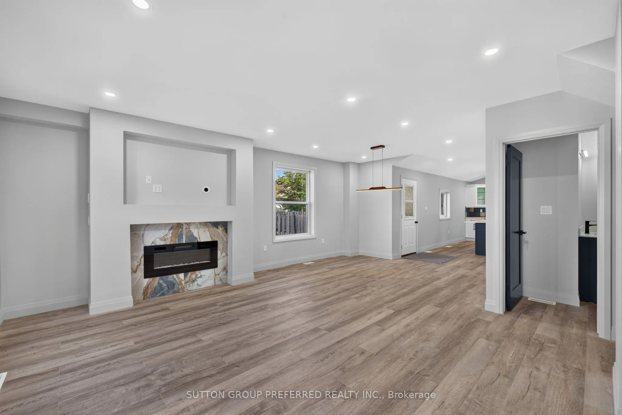 118 Delaware Street