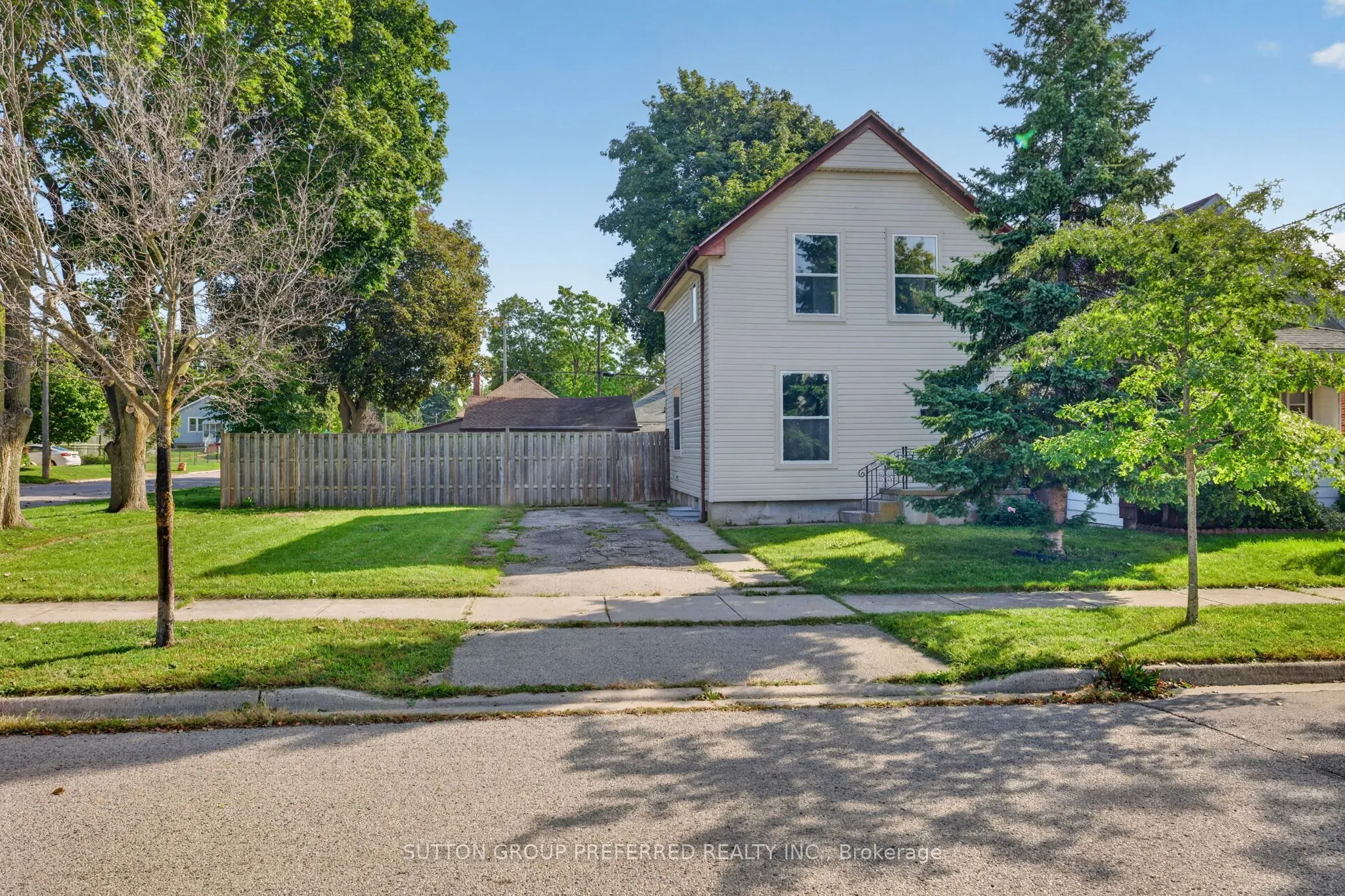 118 Delaware Street