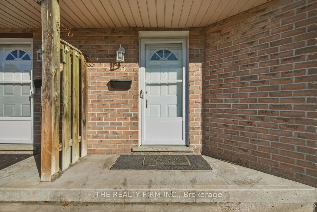 628 Wharncliffe Road S #9