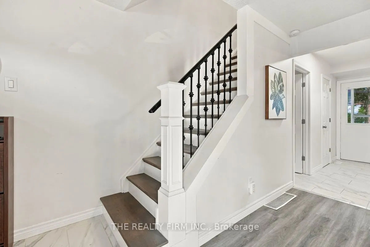 628 Wharncliffe Road S #9