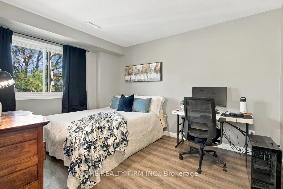 628 Wharncliffe Road S #9