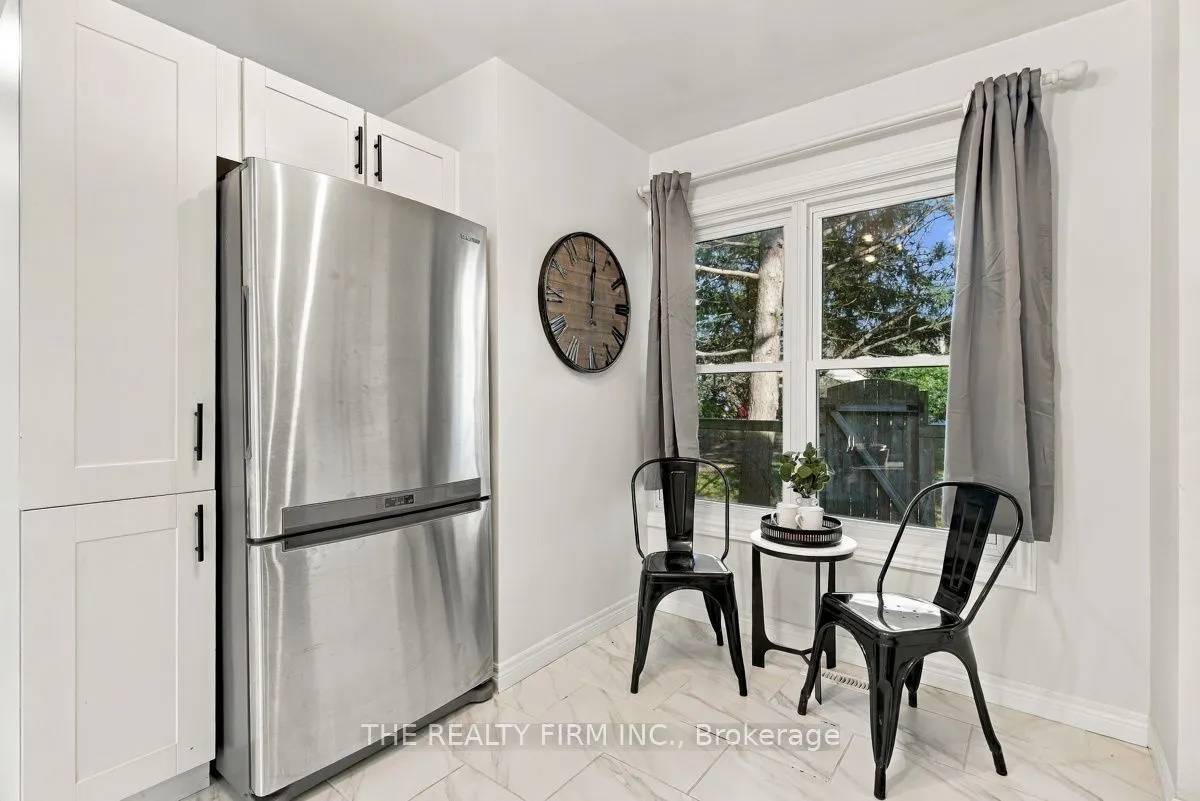 628 Wharncliffe Road S #9