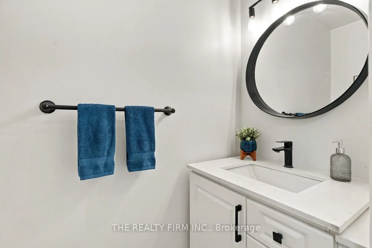628 Wharncliffe Road S #9