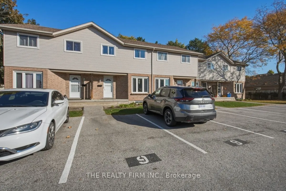 628 Wharncliffe Road S #9