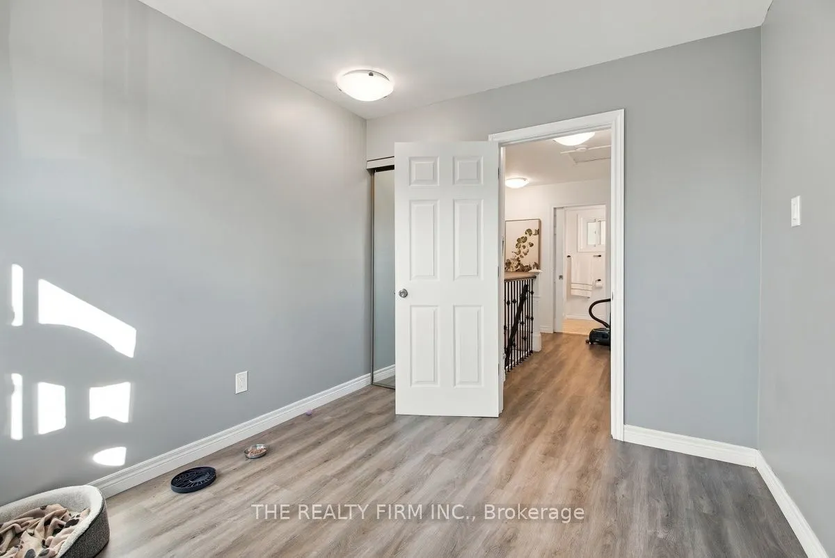 628 Wharncliffe Road S #9