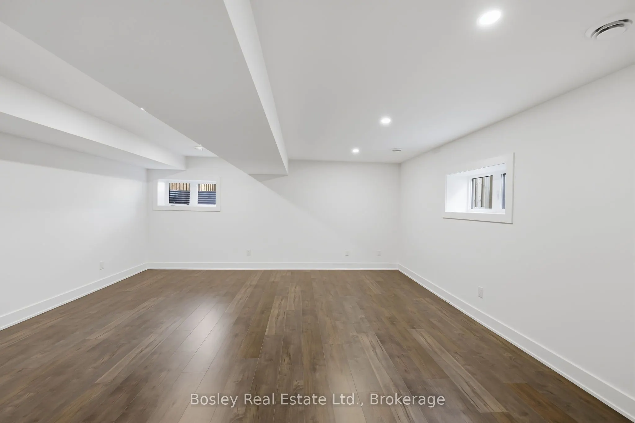 134 White Oak Crescent