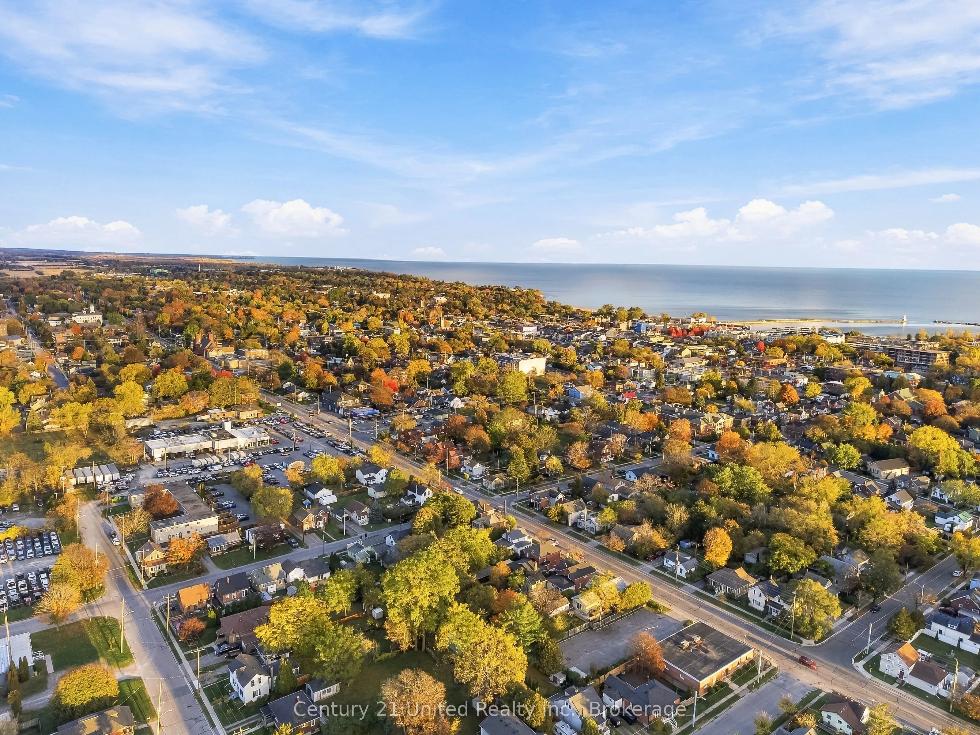164 University Avenue W