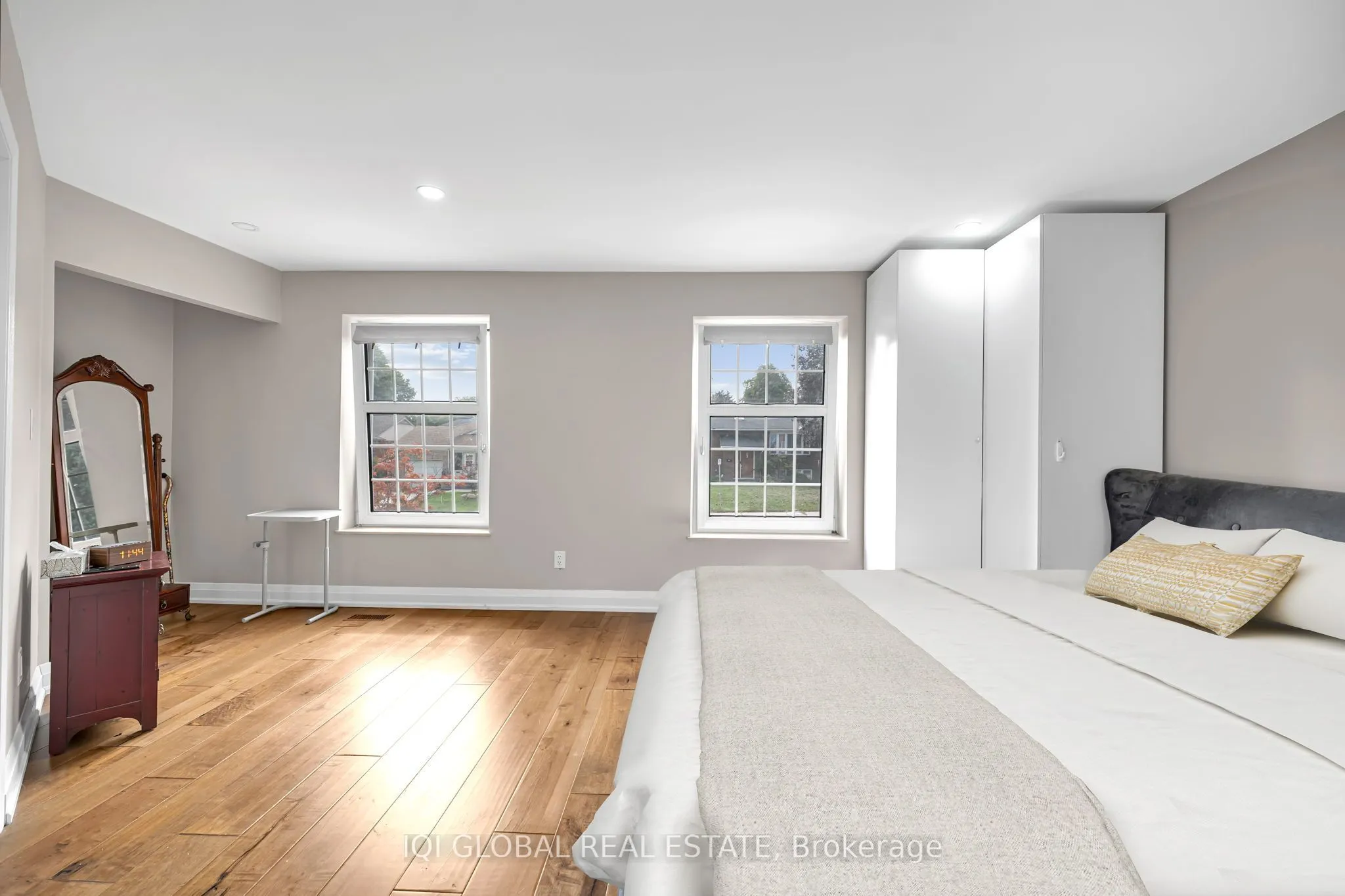 38 LECLAIRE Street