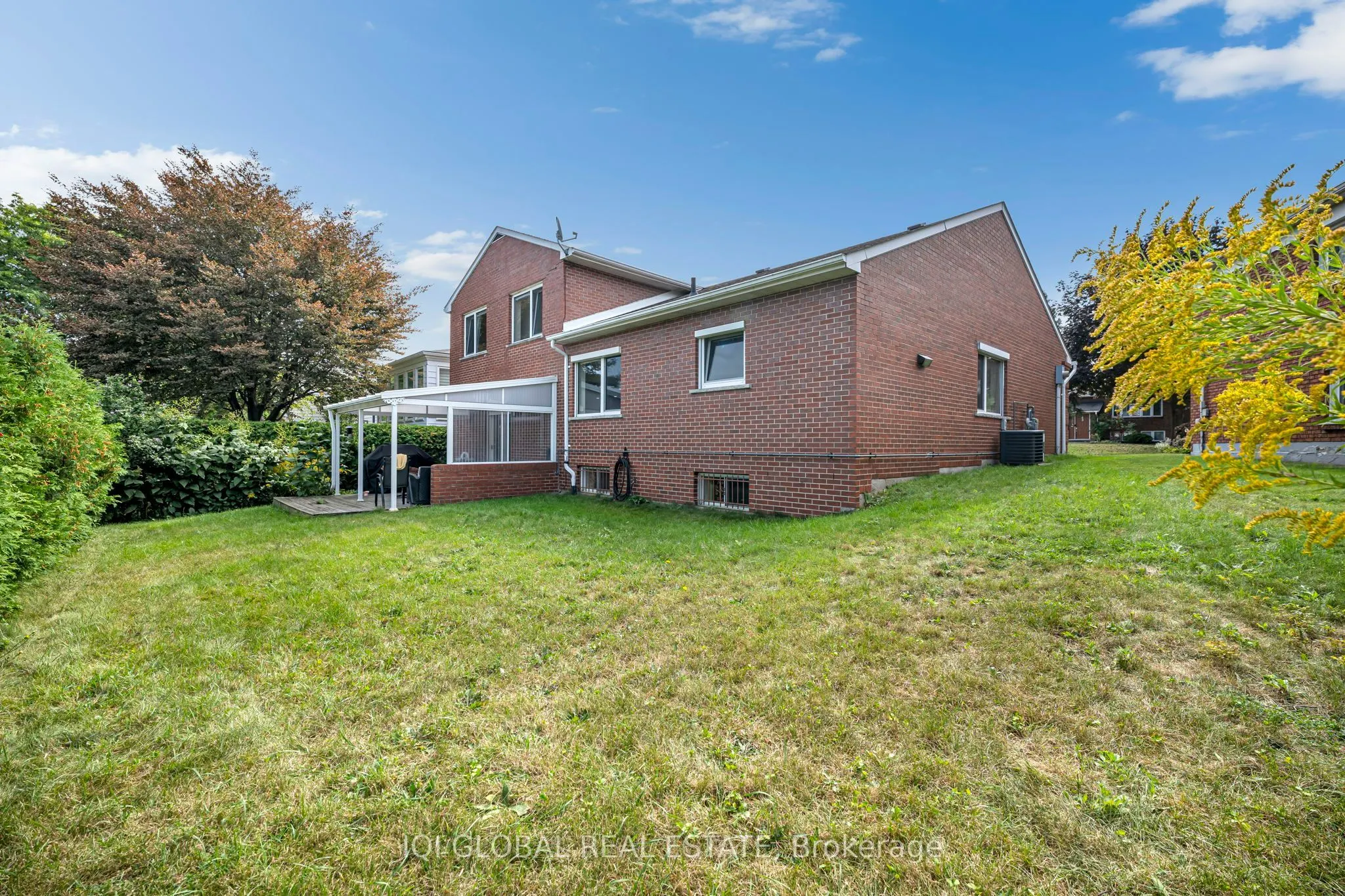38 LECLAIRE Street