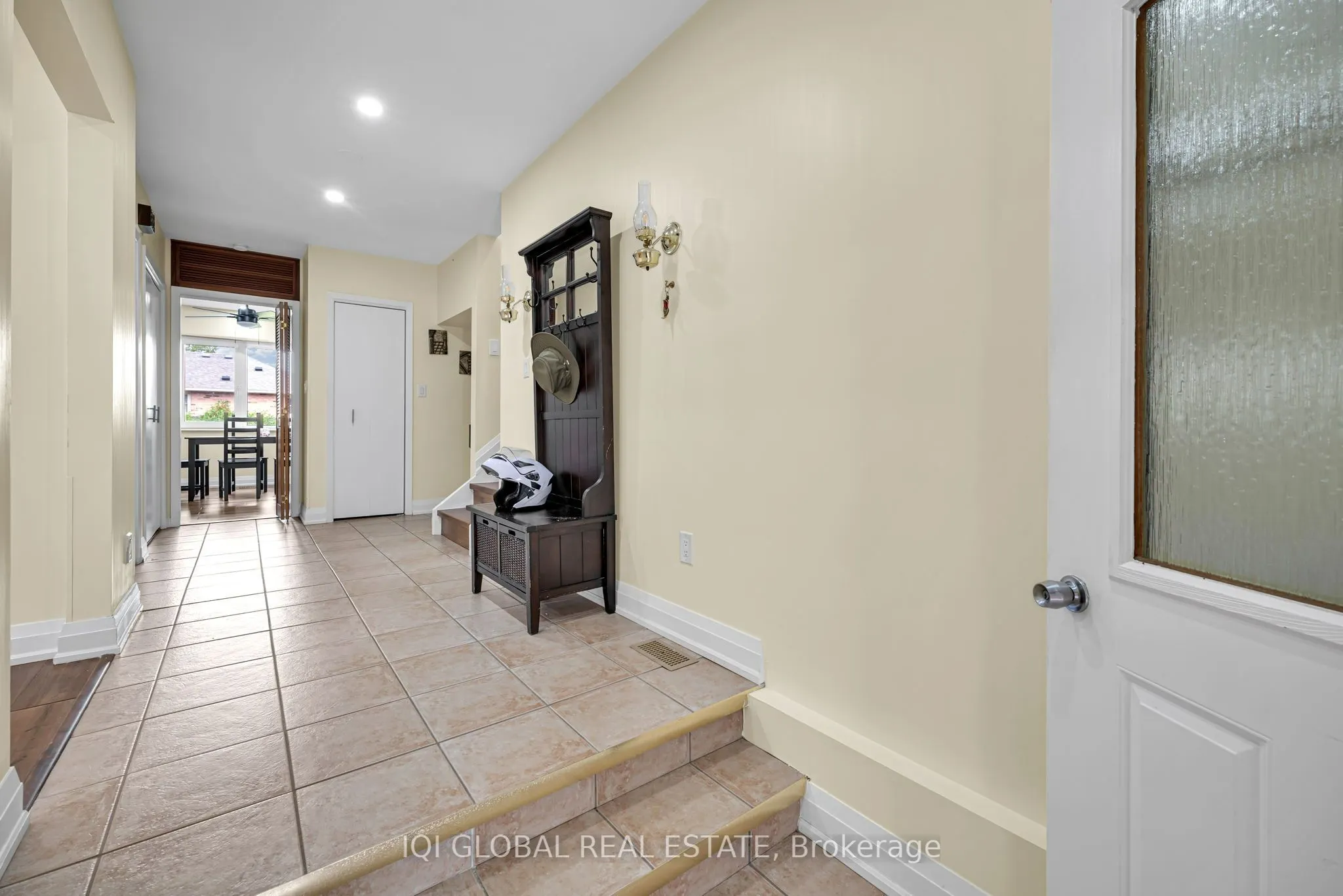 38 LECLAIRE Street
