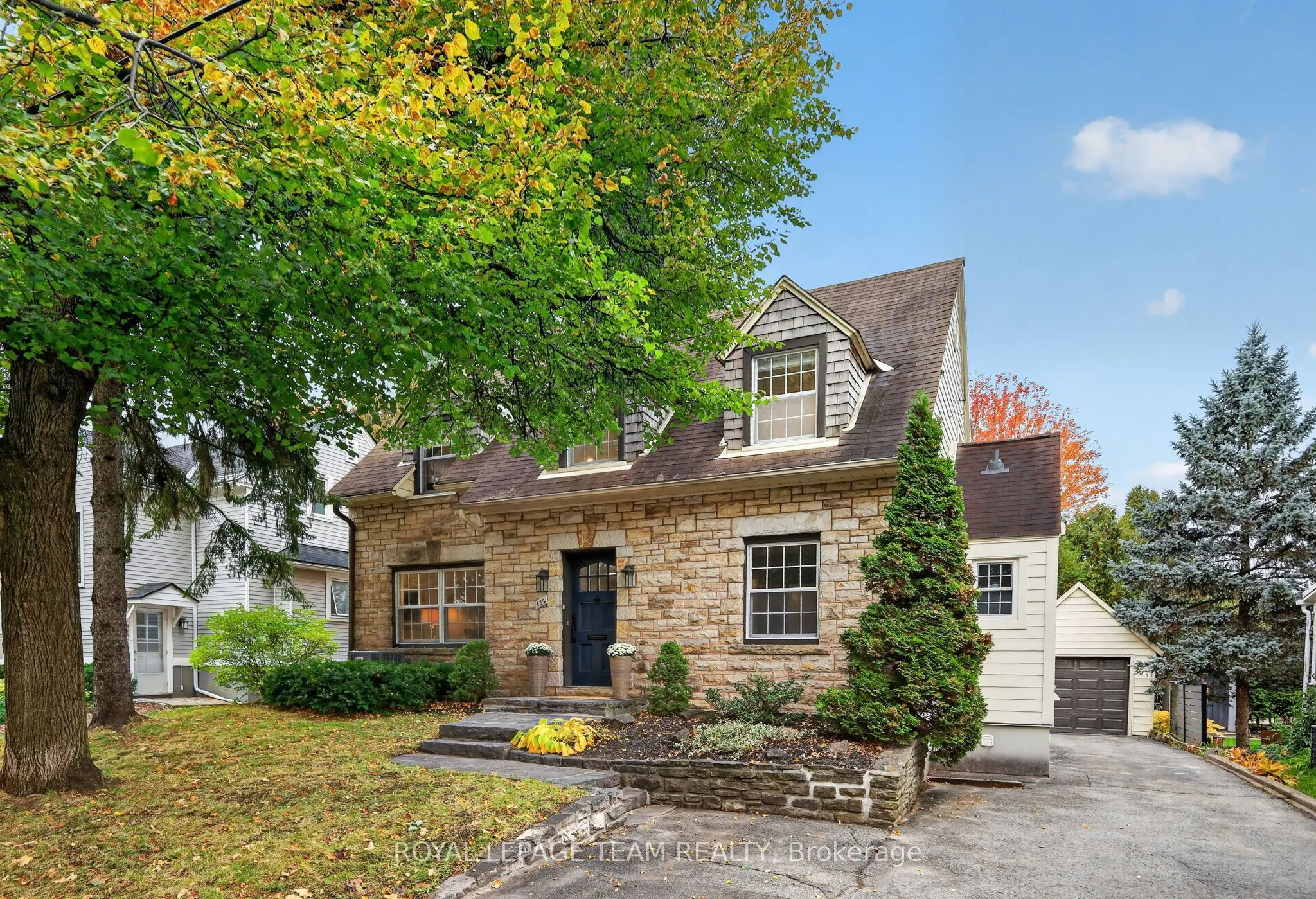 482 Broadview Avenue