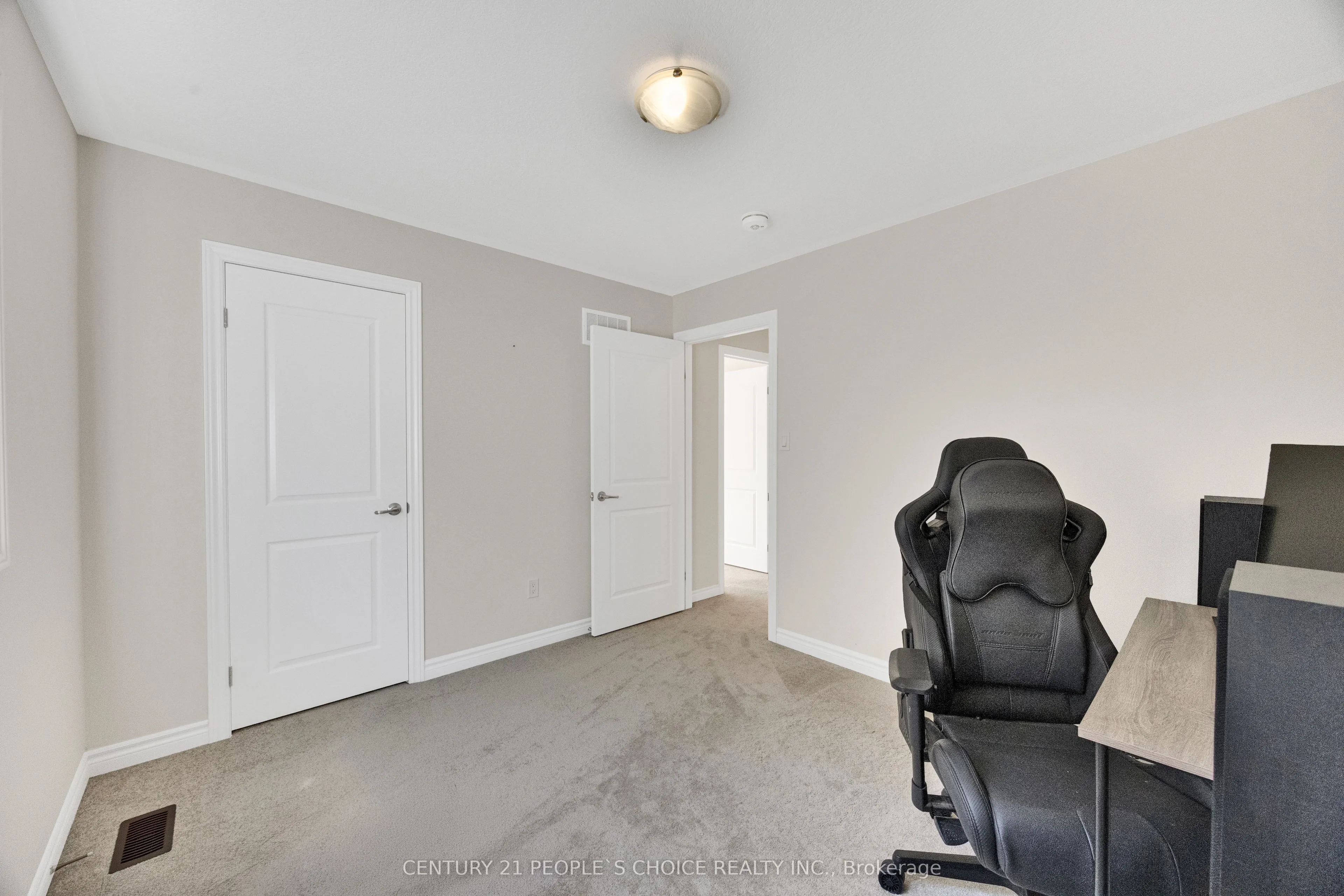 16 Flagg Avenue
