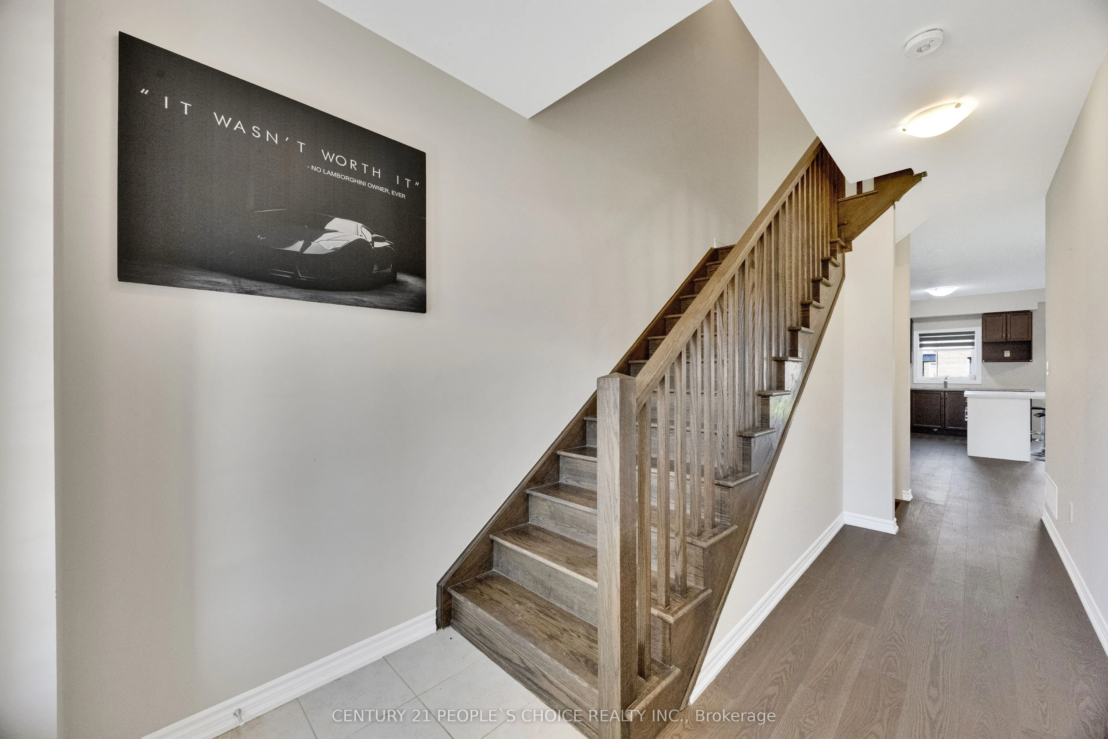 16 Flagg Avenue