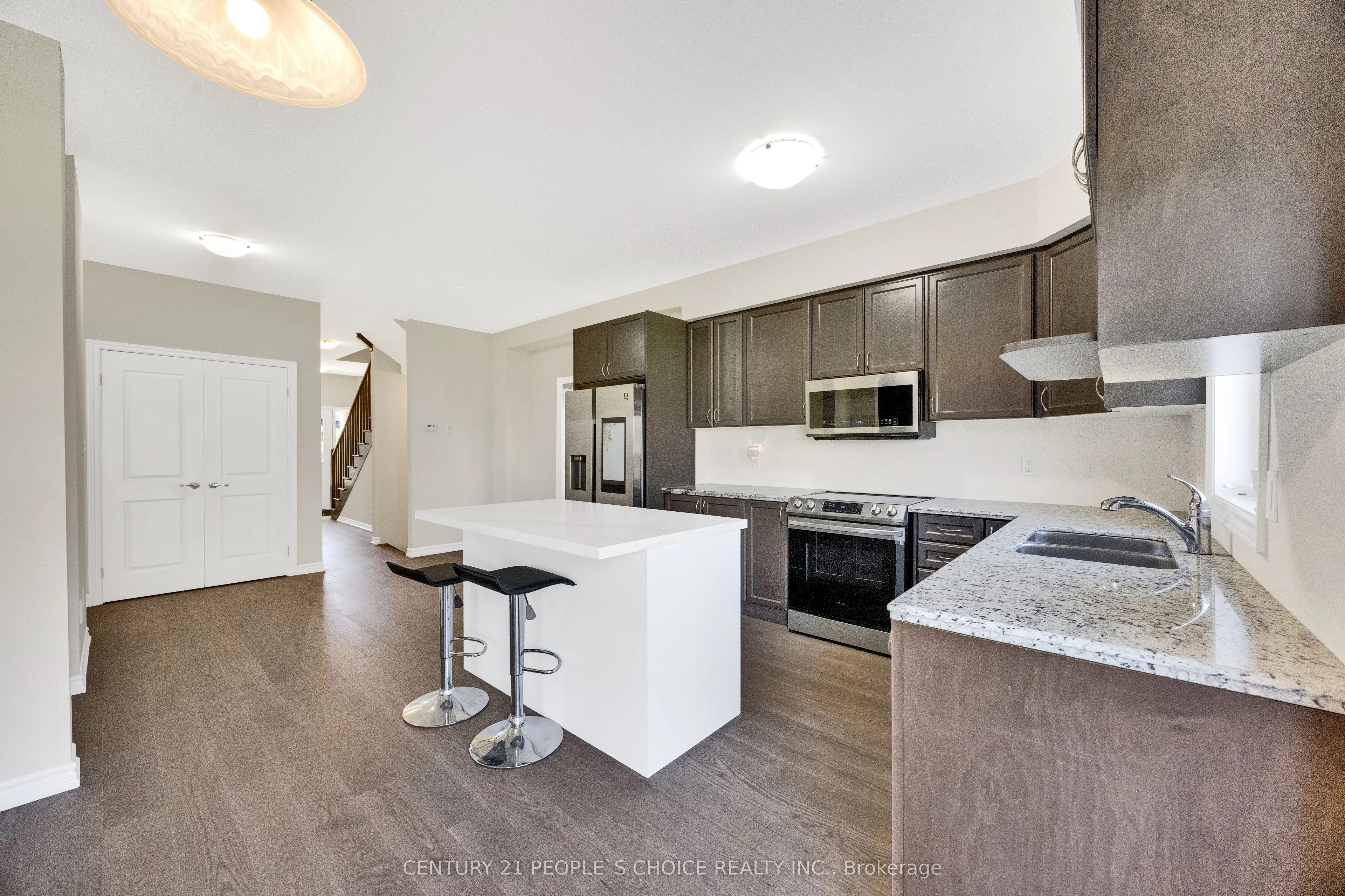 16 Flagg Avenue