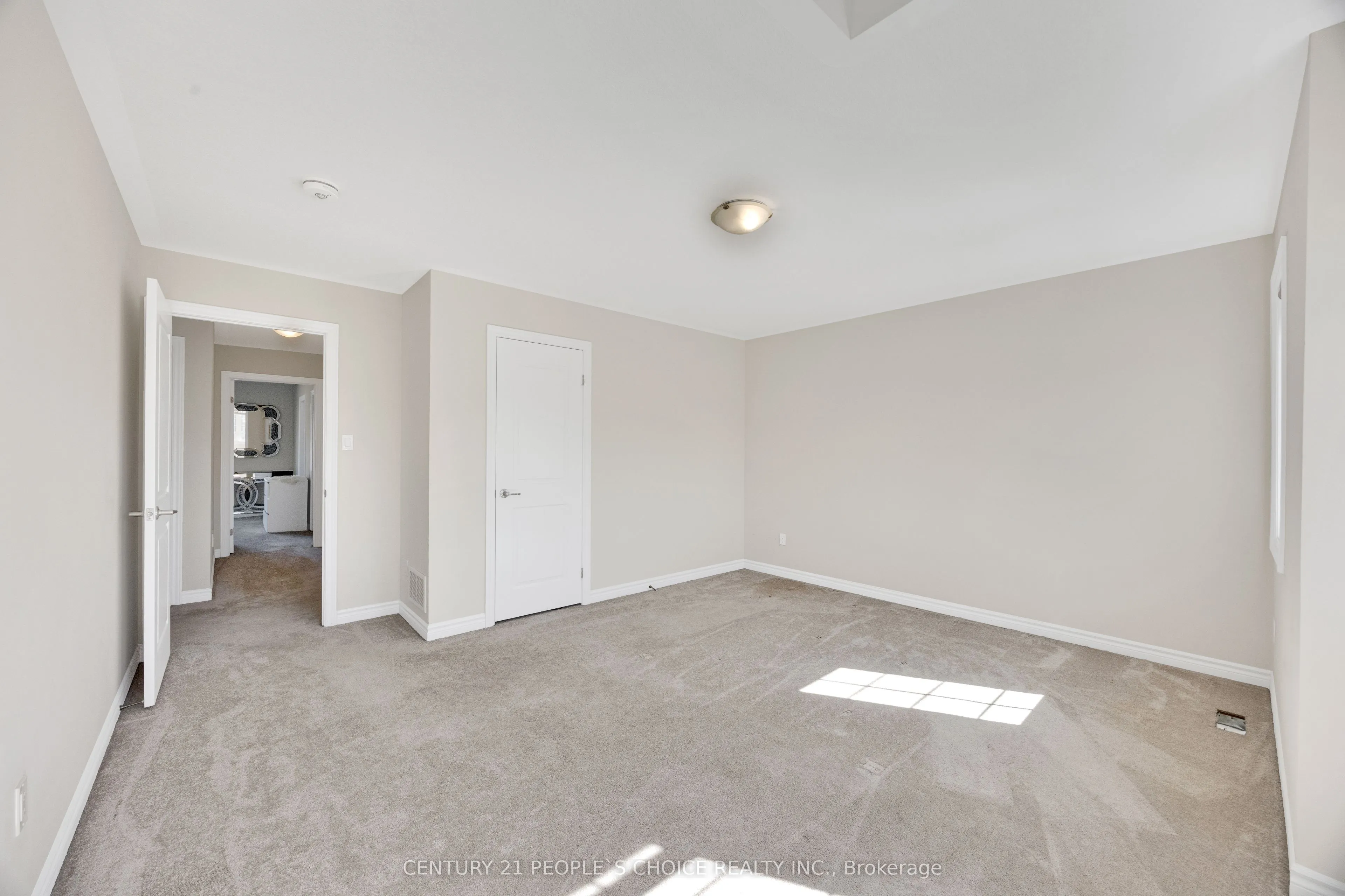 16 Flagg Avenue