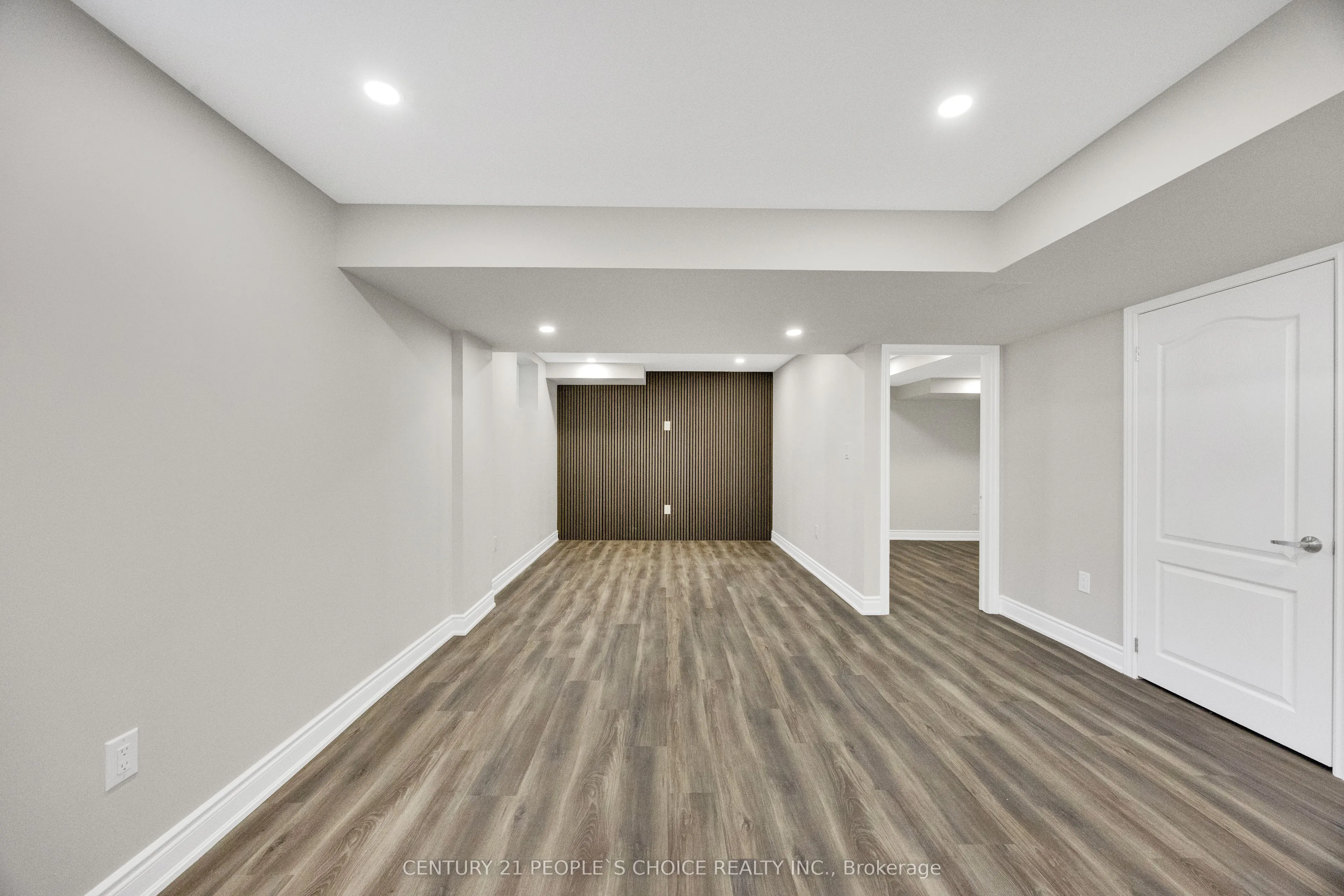 16 Flagg Avenue