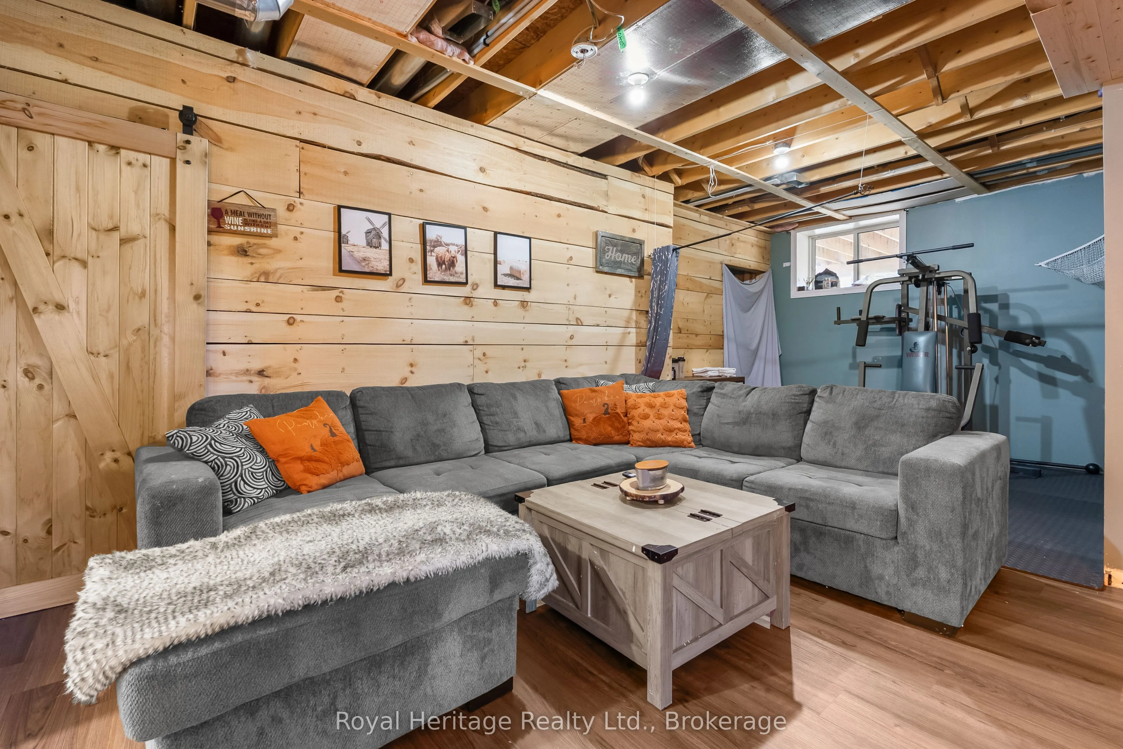1045 Howland Junction Road