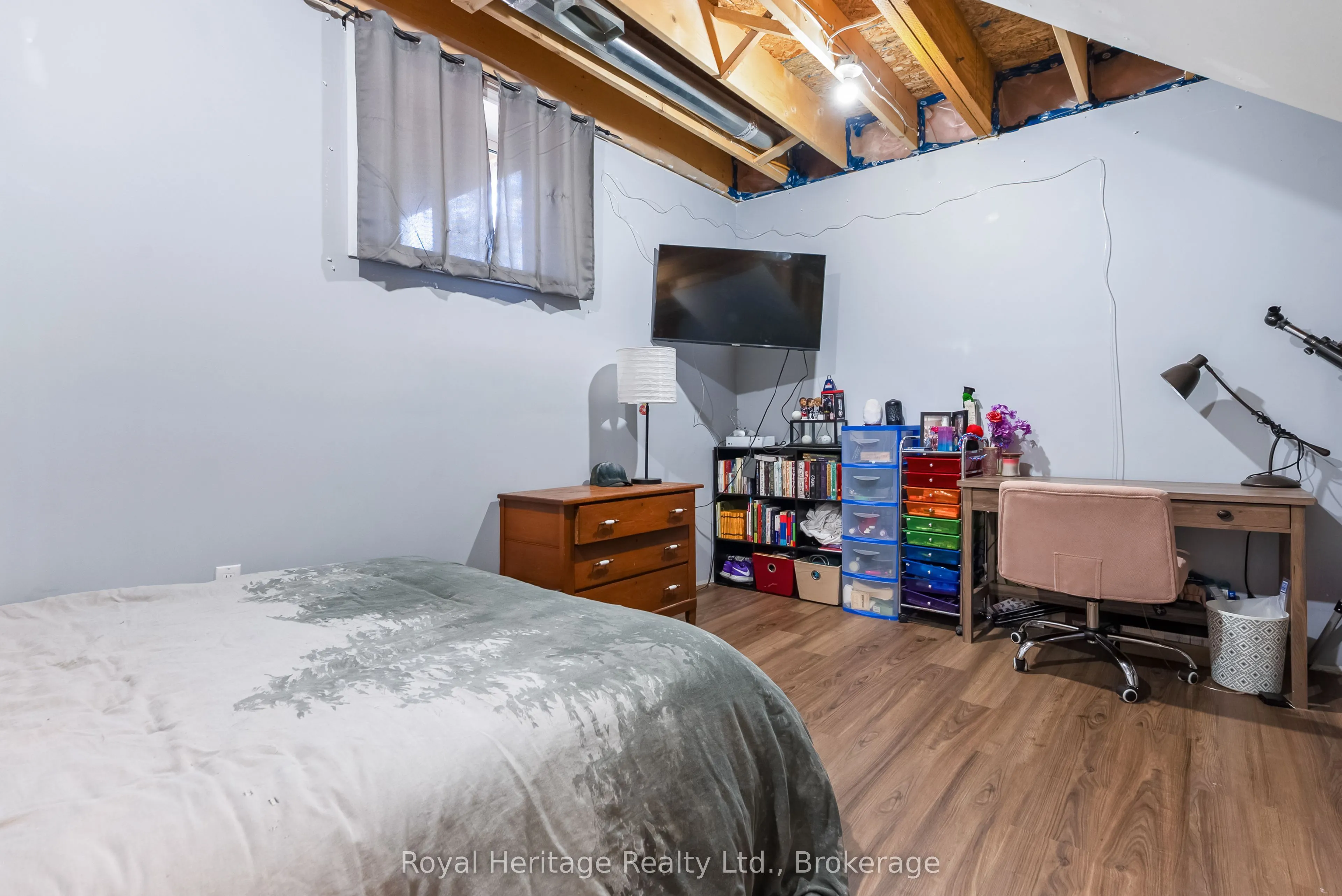 1045 Howland Junction Road