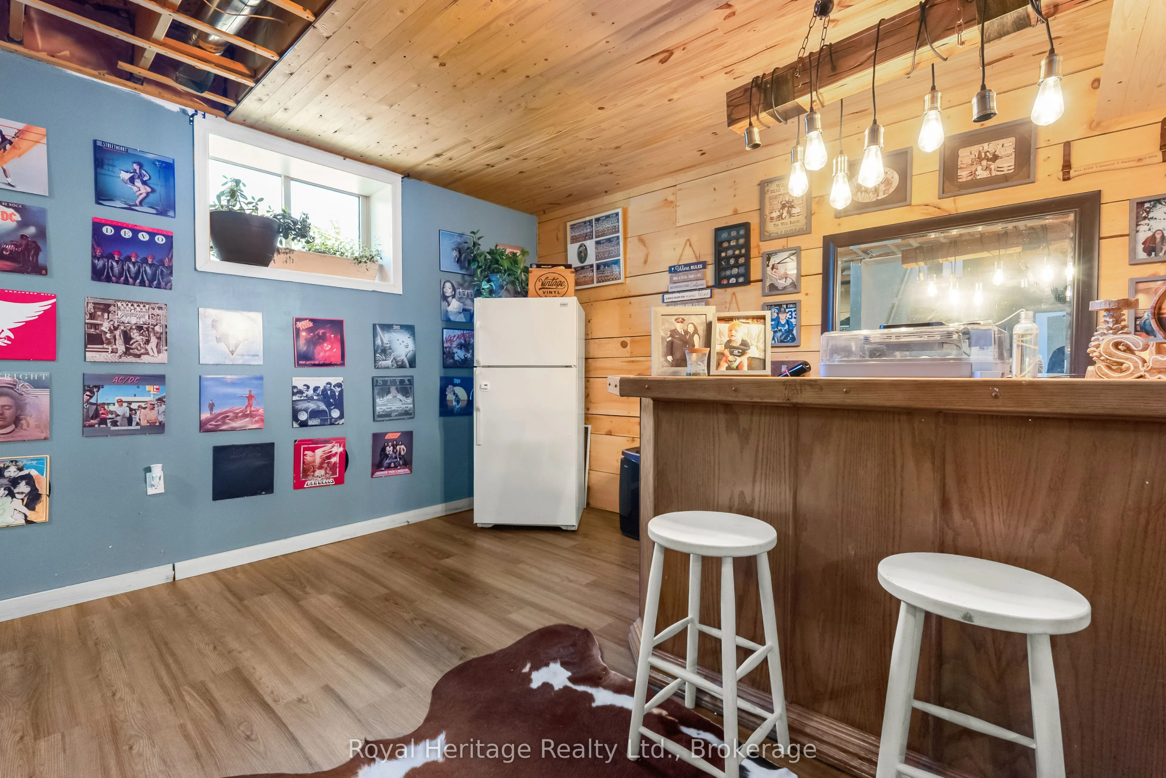 1045 Howland Junction Road