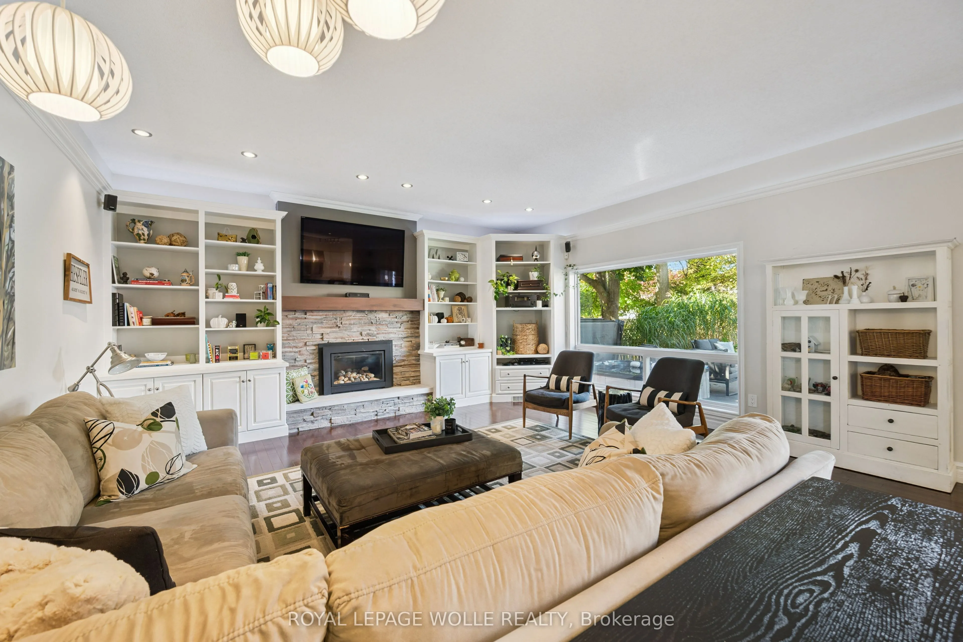 44 Brewster Place