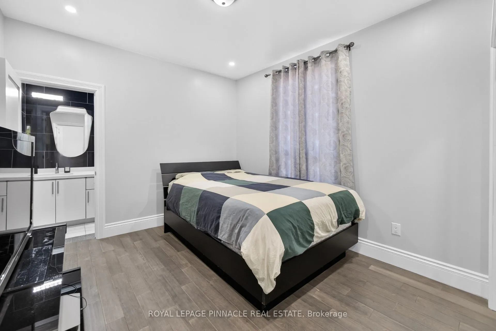 116 East 21st Street