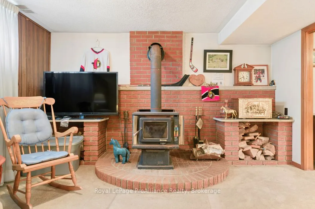 21851 Loyalist Parkway