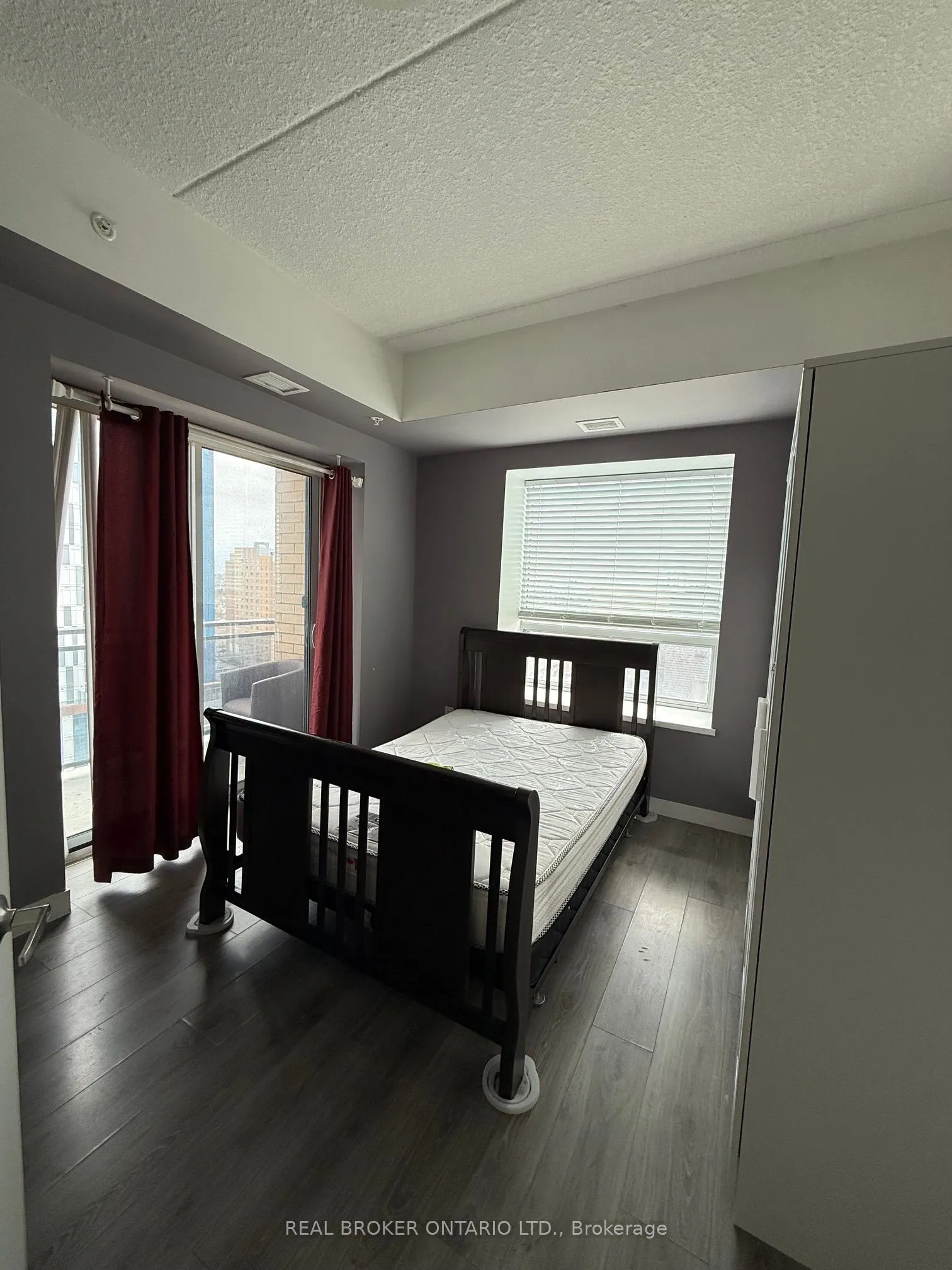 318 Spruce Street #1202