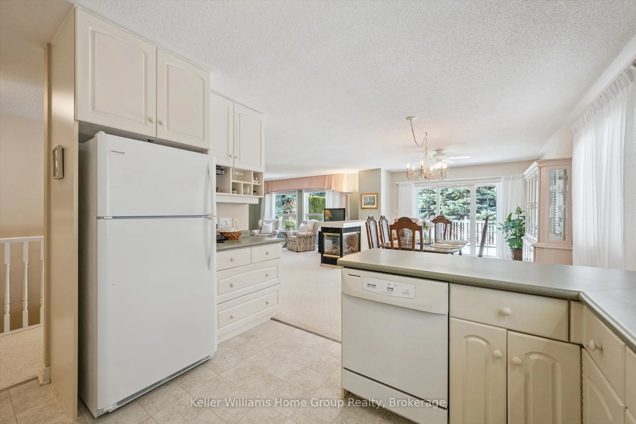 20 Beechlawn Boulevard #1