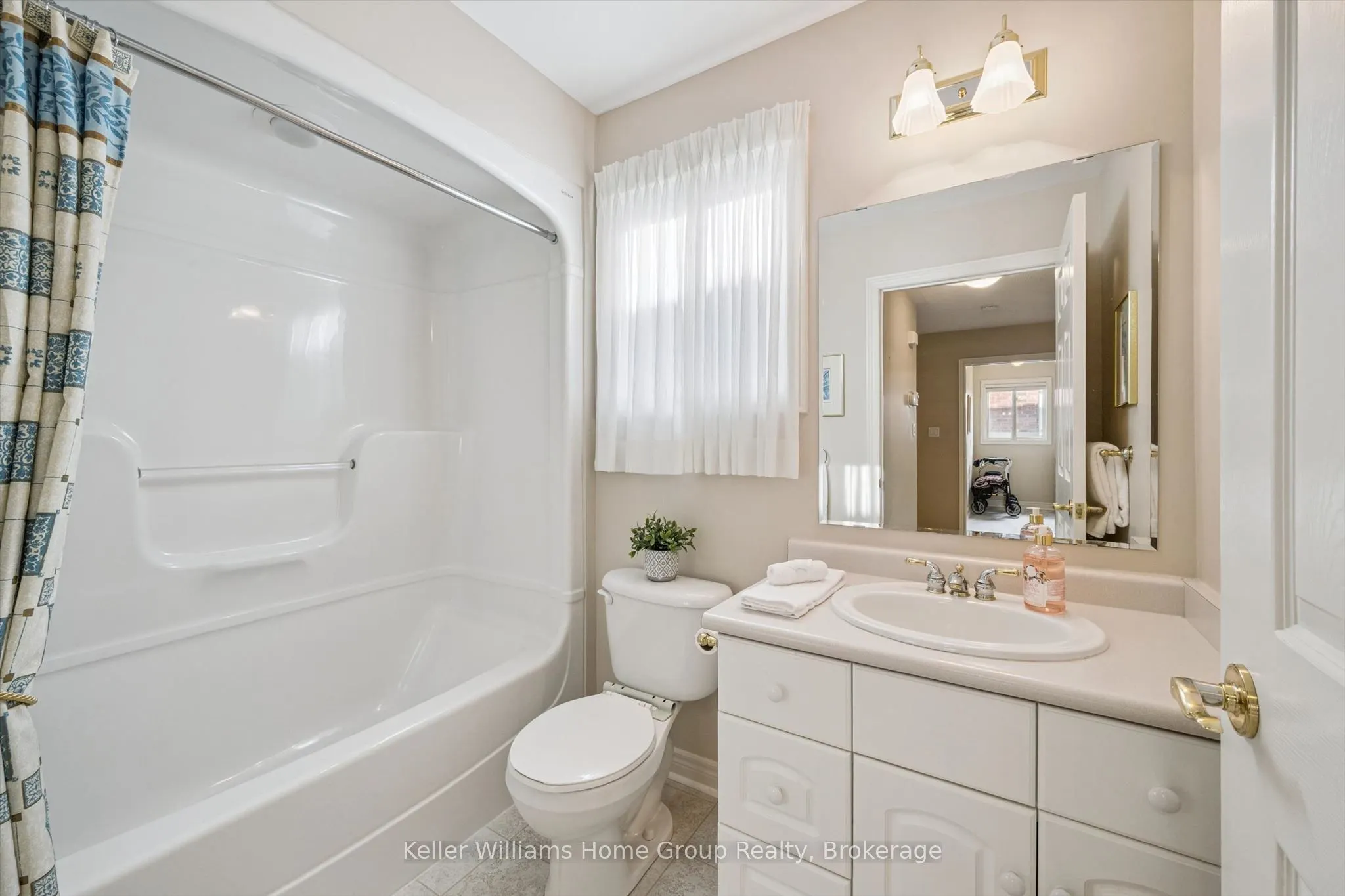 20 Beechlawn Boulevard #1