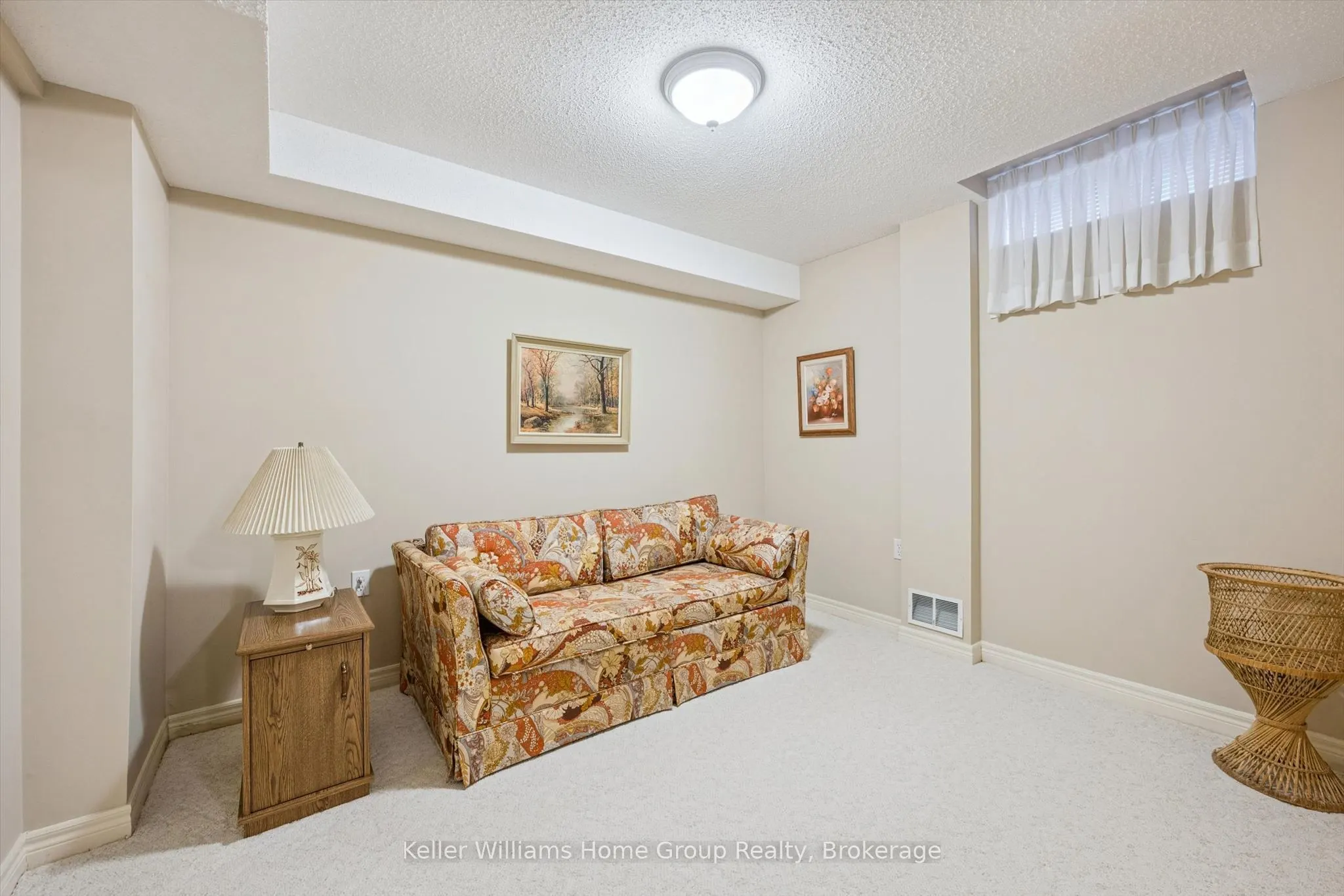 20 Beechlawn Boulevard #1