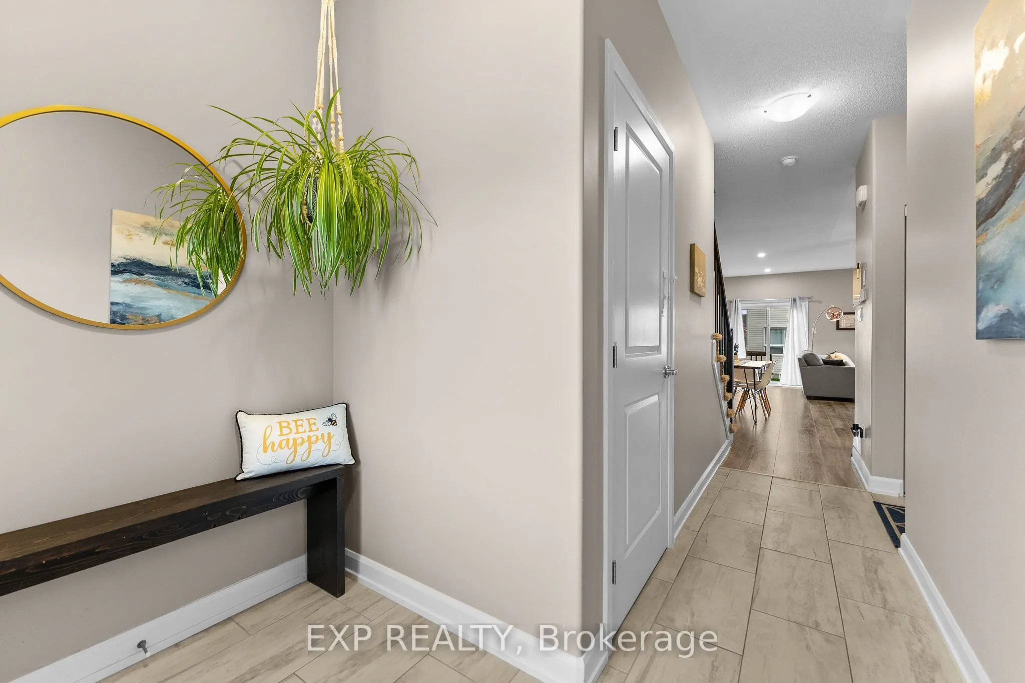 76 Vimy Ridge Crescent