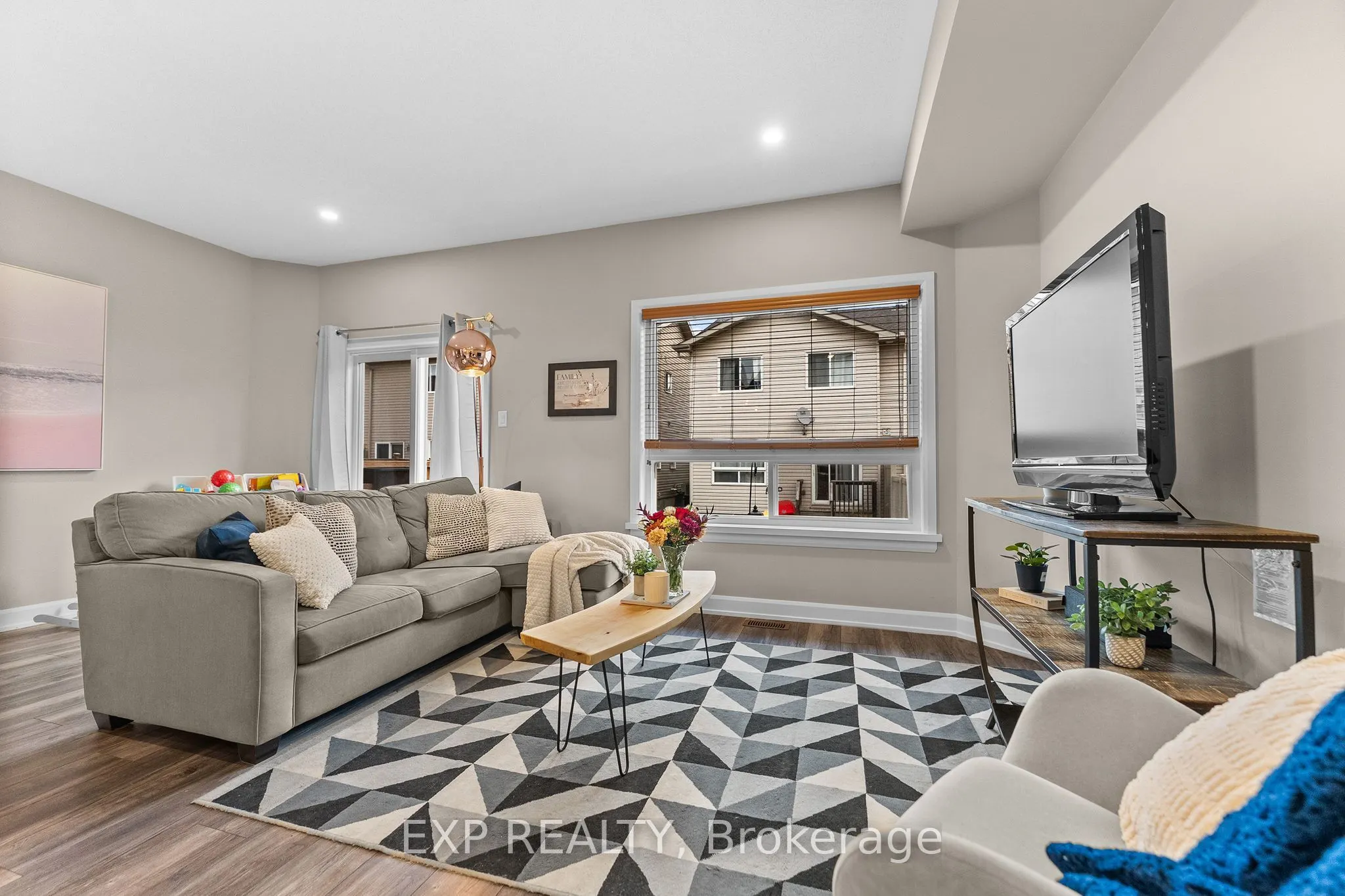 76 Vimy Ridge Crescent