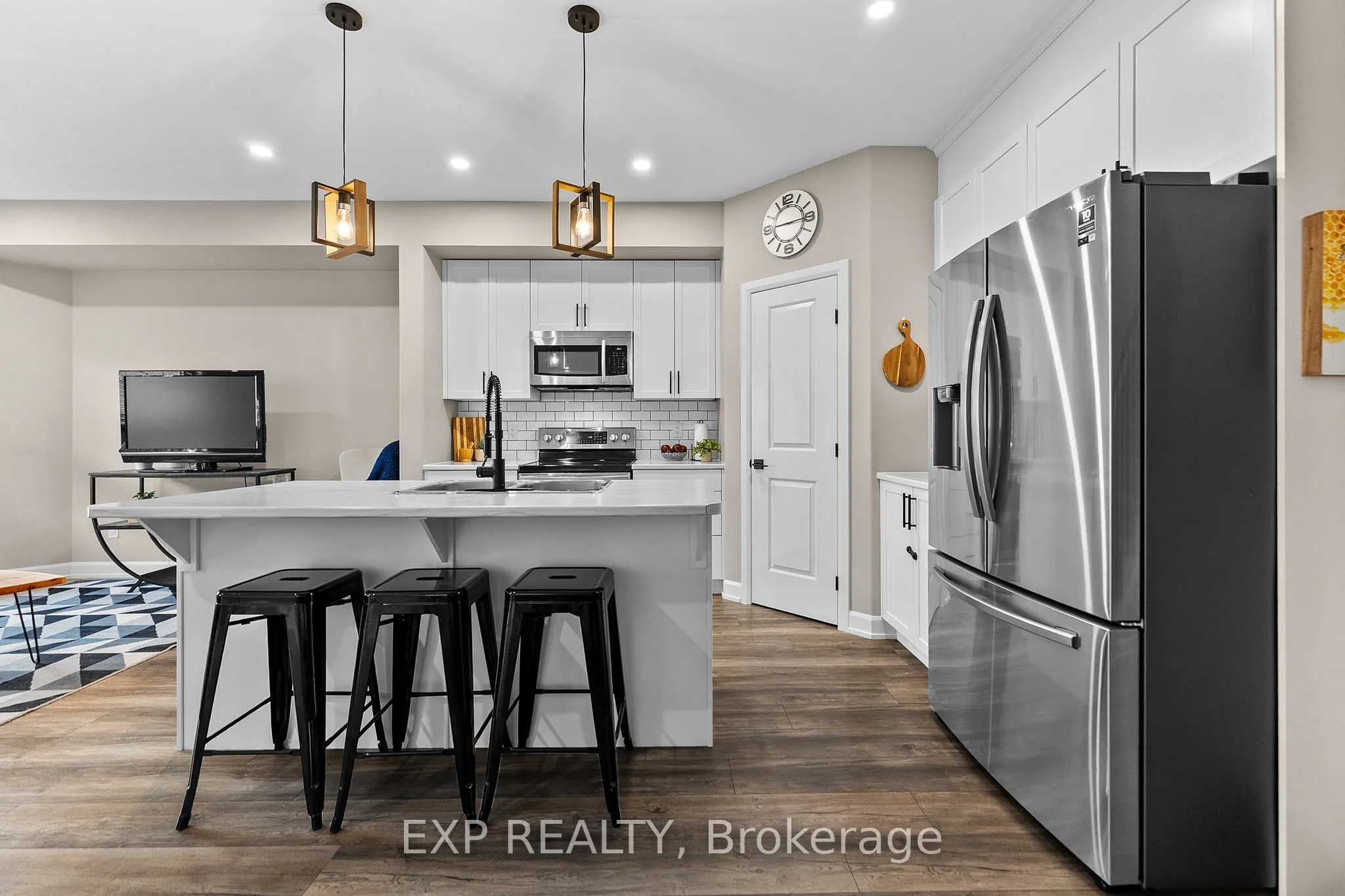 76 Vimy Ridge Crescent