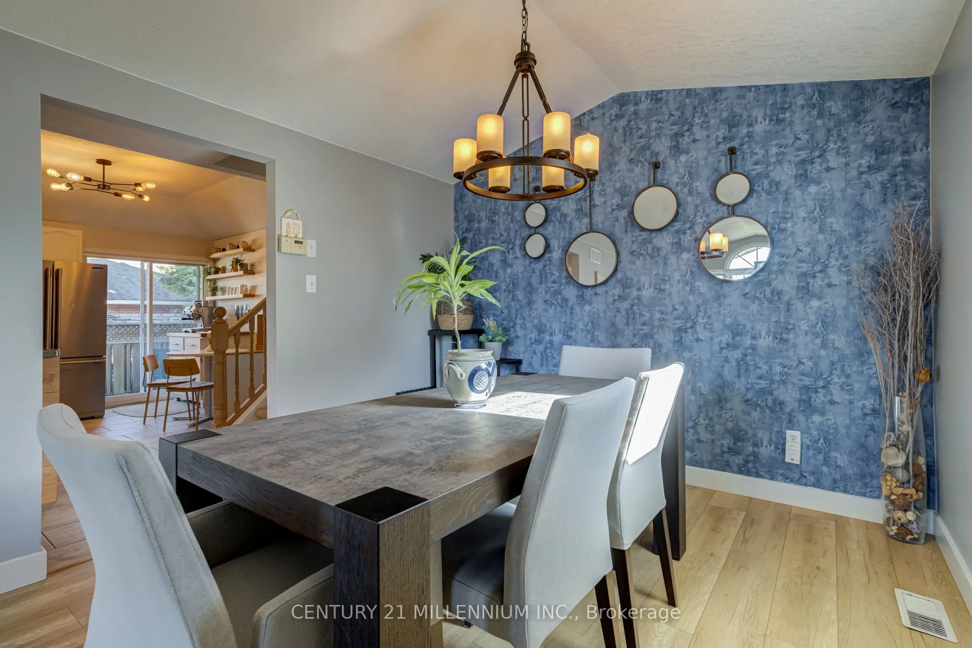 125 Jelly Street N