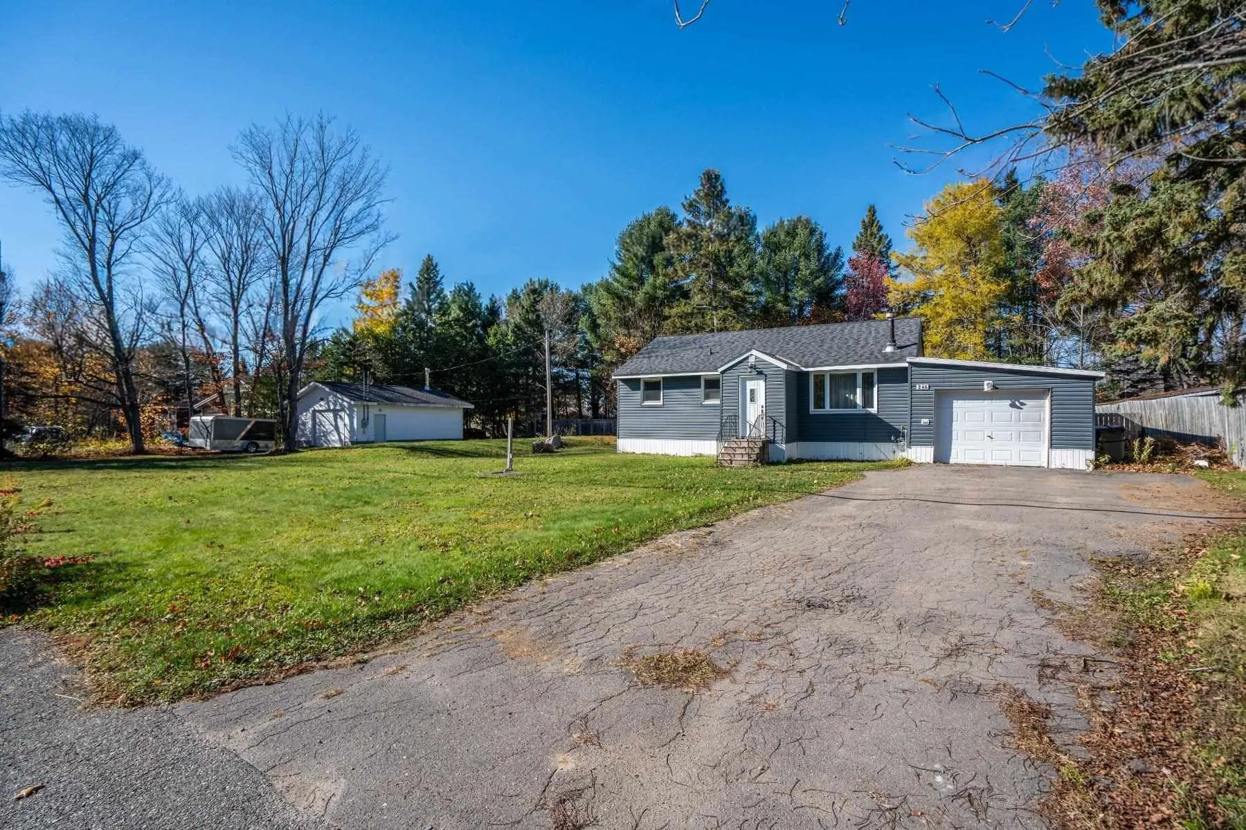246 Old Highway 17 N