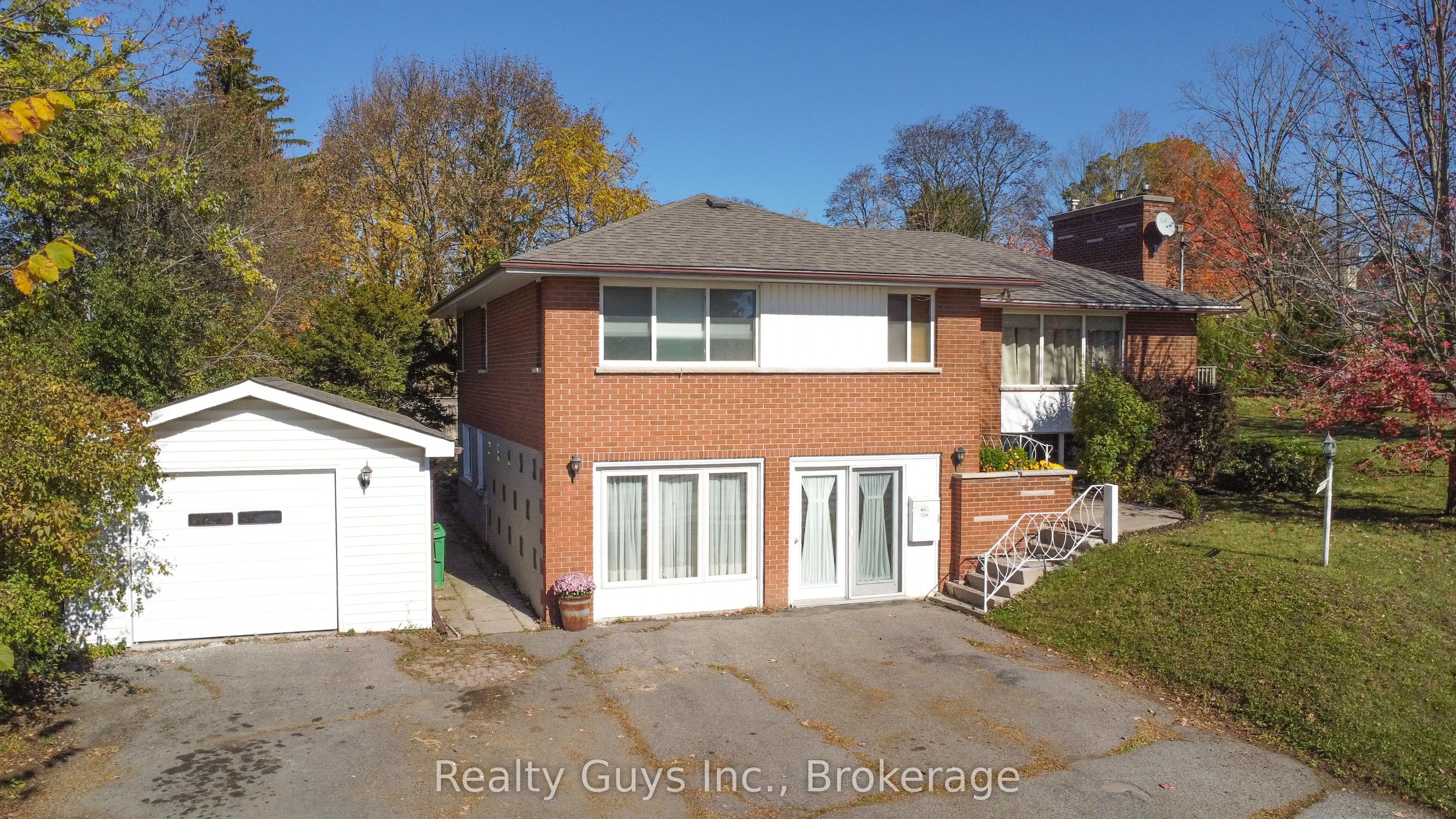 734 Sherbrooke Street